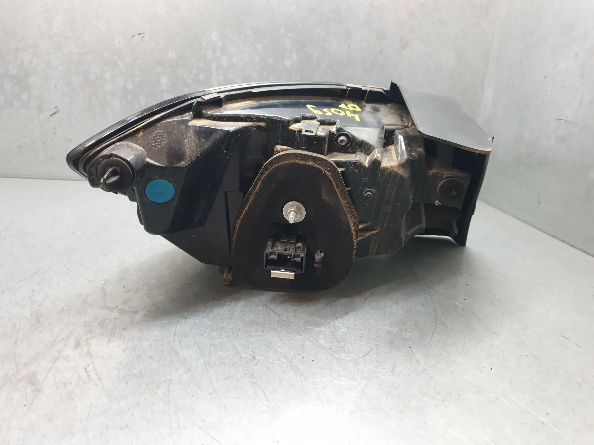 Feu arrière Droite PEUGEOT 208 II Imagem-2