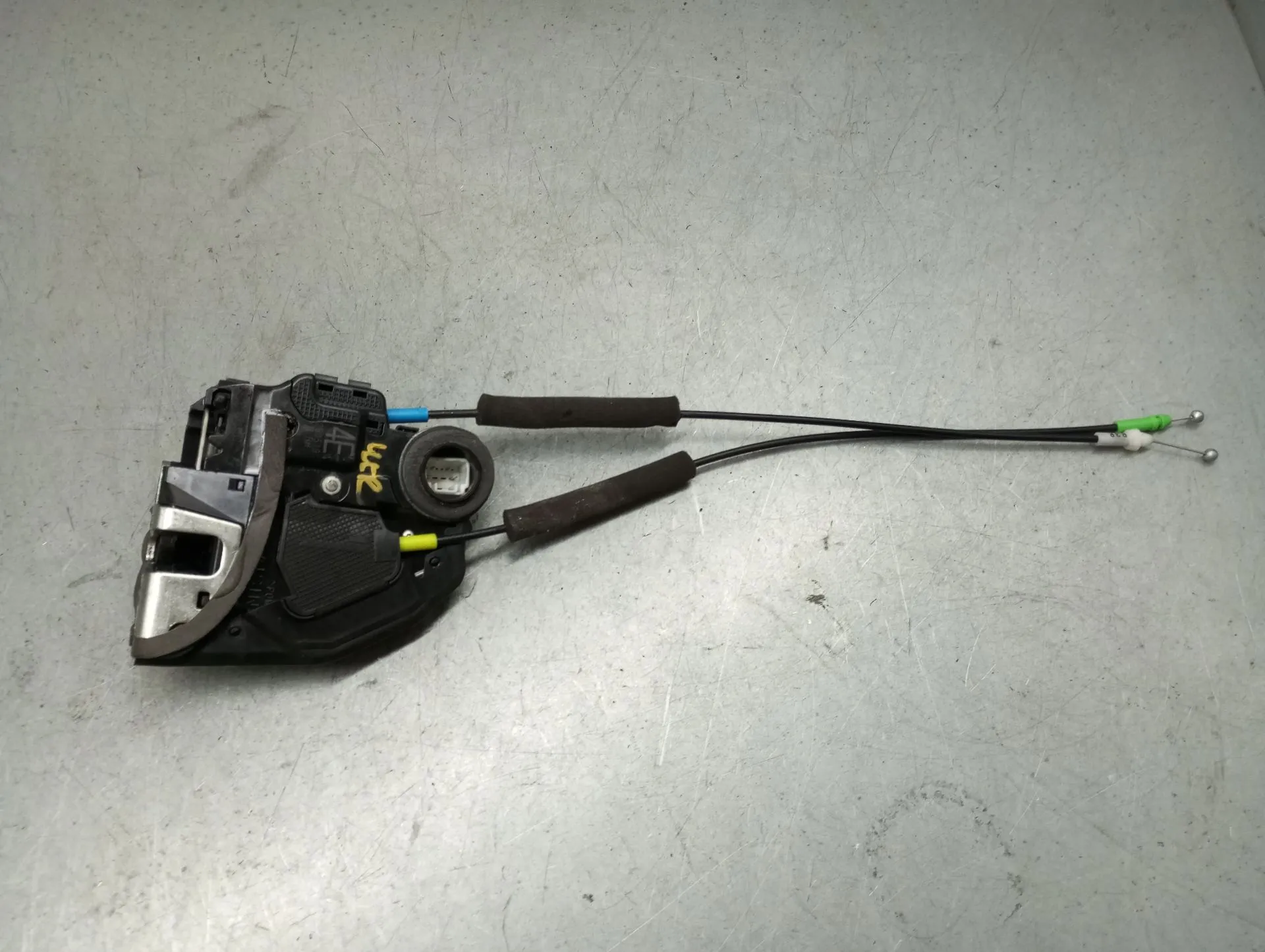 Fechadura / fecho porta trás direito TOYOTA Corolla Touring Sports (_E21_)