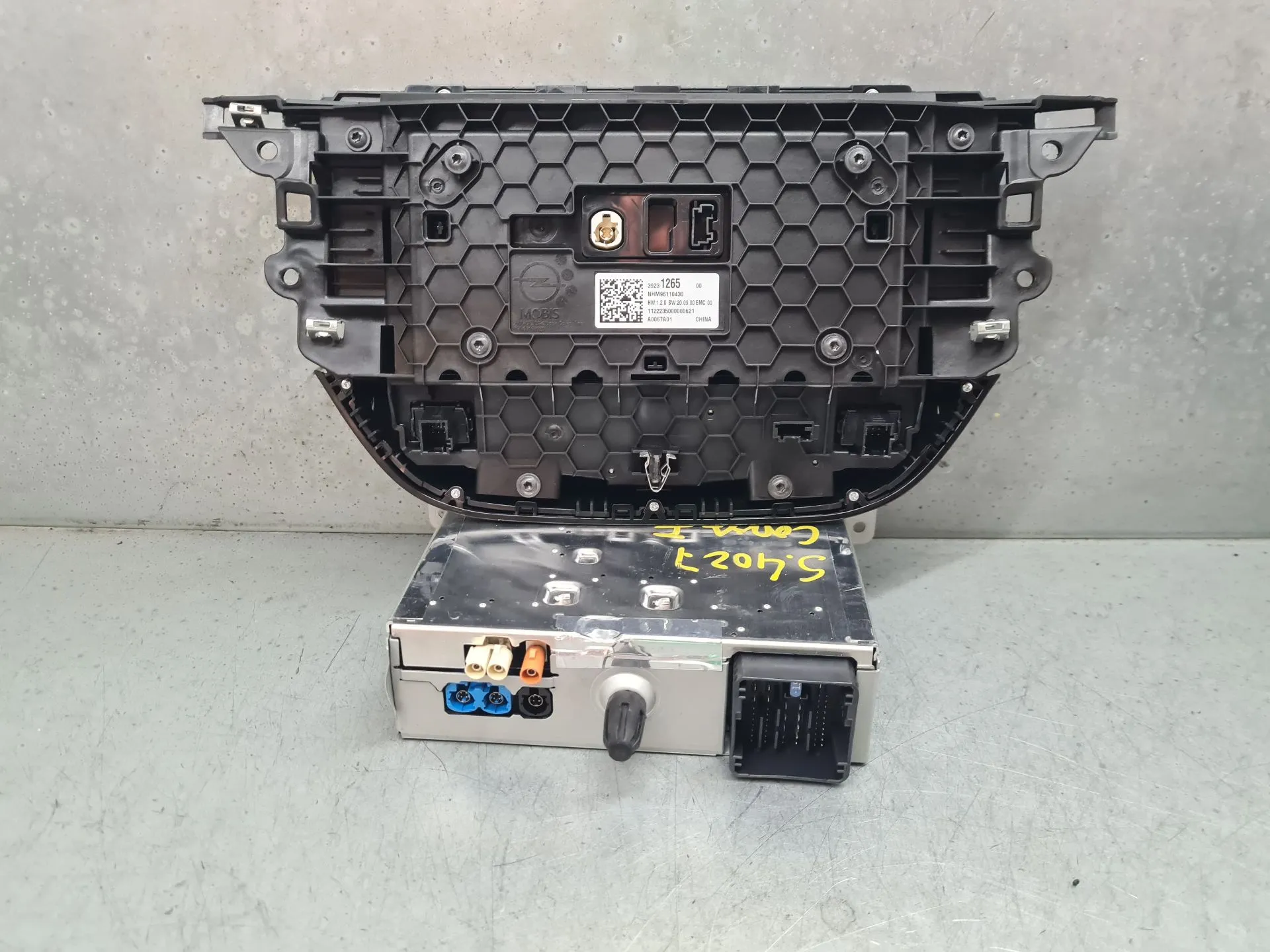 Kit Auto-rádio OPEL Corsa F Imagem-1