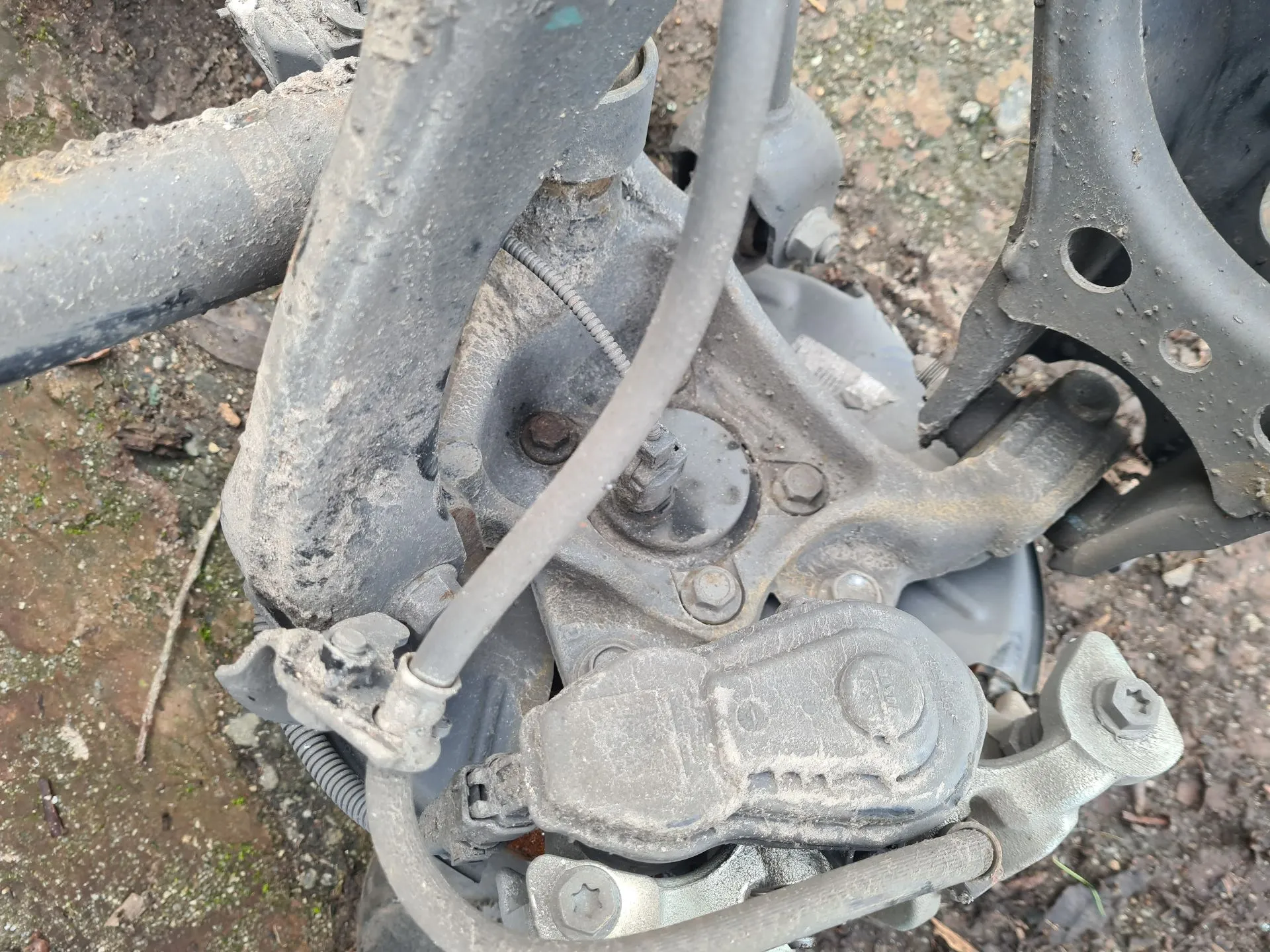 Fusée arrière gauche TOYOTA Corolla Touring Sports (_E21_) Imagem-1