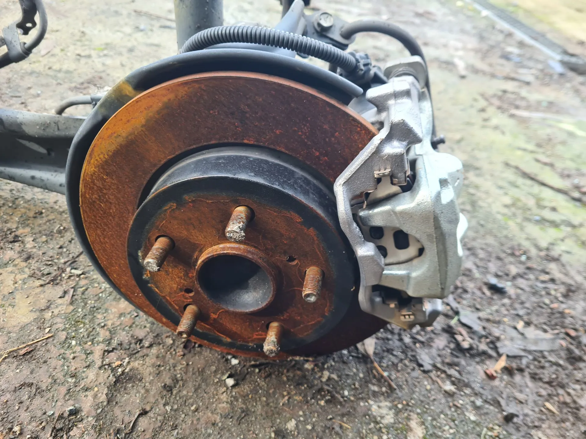 Fusée arrière gauche TOYOTA Corolla Touring Sports (_E21_)