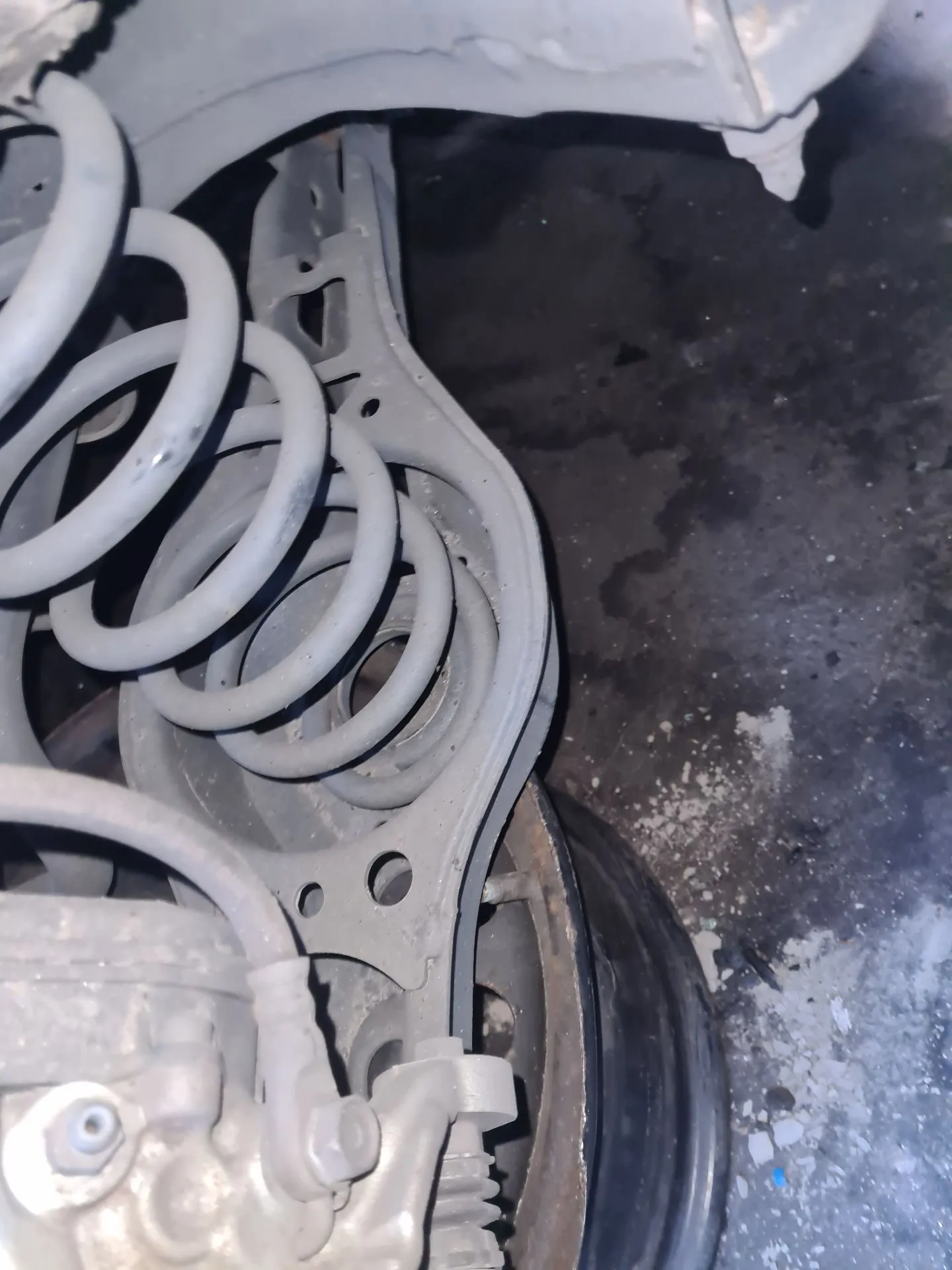Braccio di sospensione posteriore sinistro TOYOTA Corolla Touring Sports (_E21_)