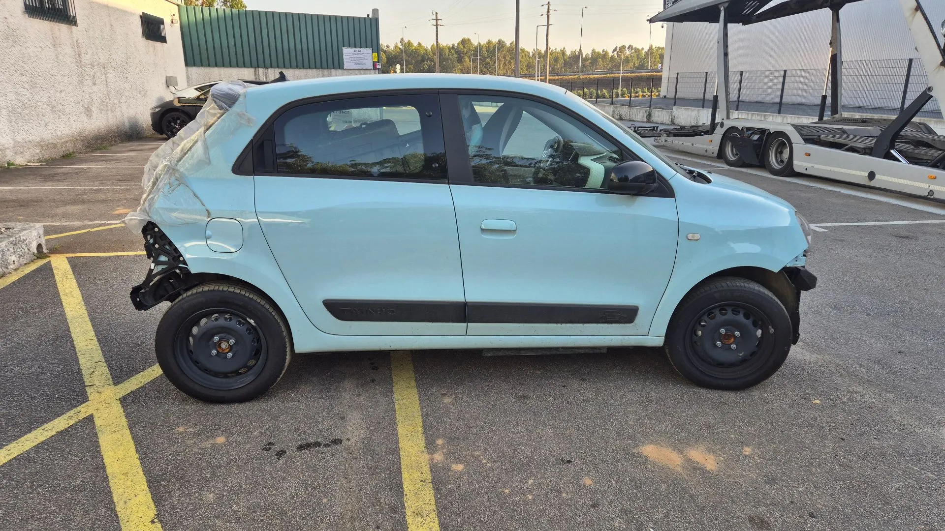Alzavetro anteriore destro RENAULT Twingo III (BCM_)