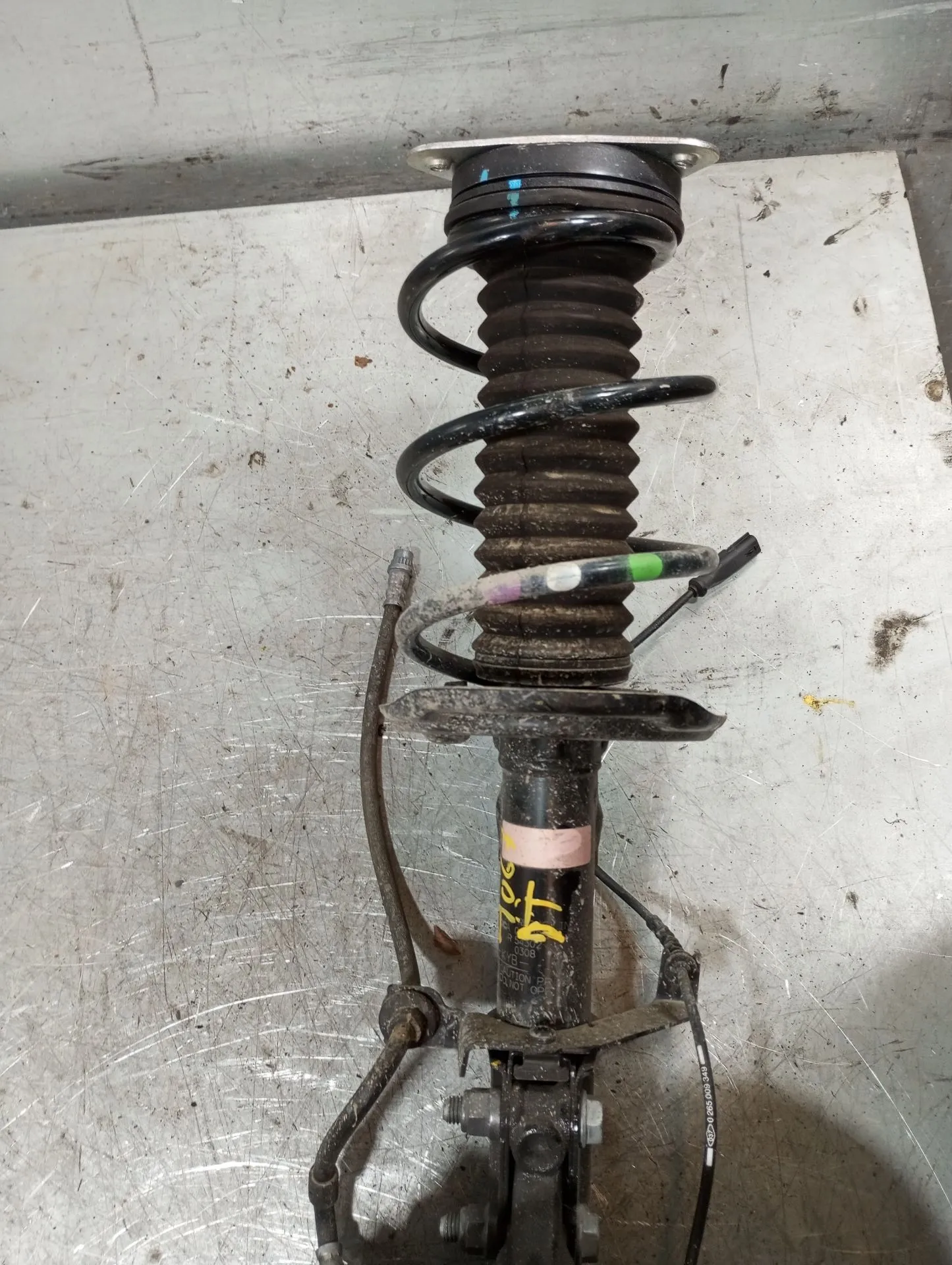 Right Front Shock Absorber RENAULT Twingo III (BCM_)