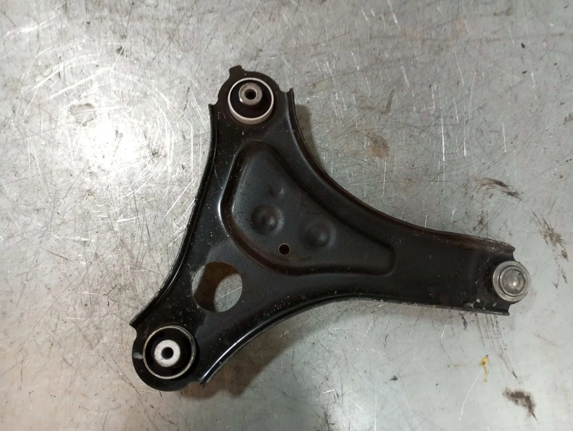 Braccio di sospensione anteriore destra RENAULT Twingo III (BCM_) Imagem-1