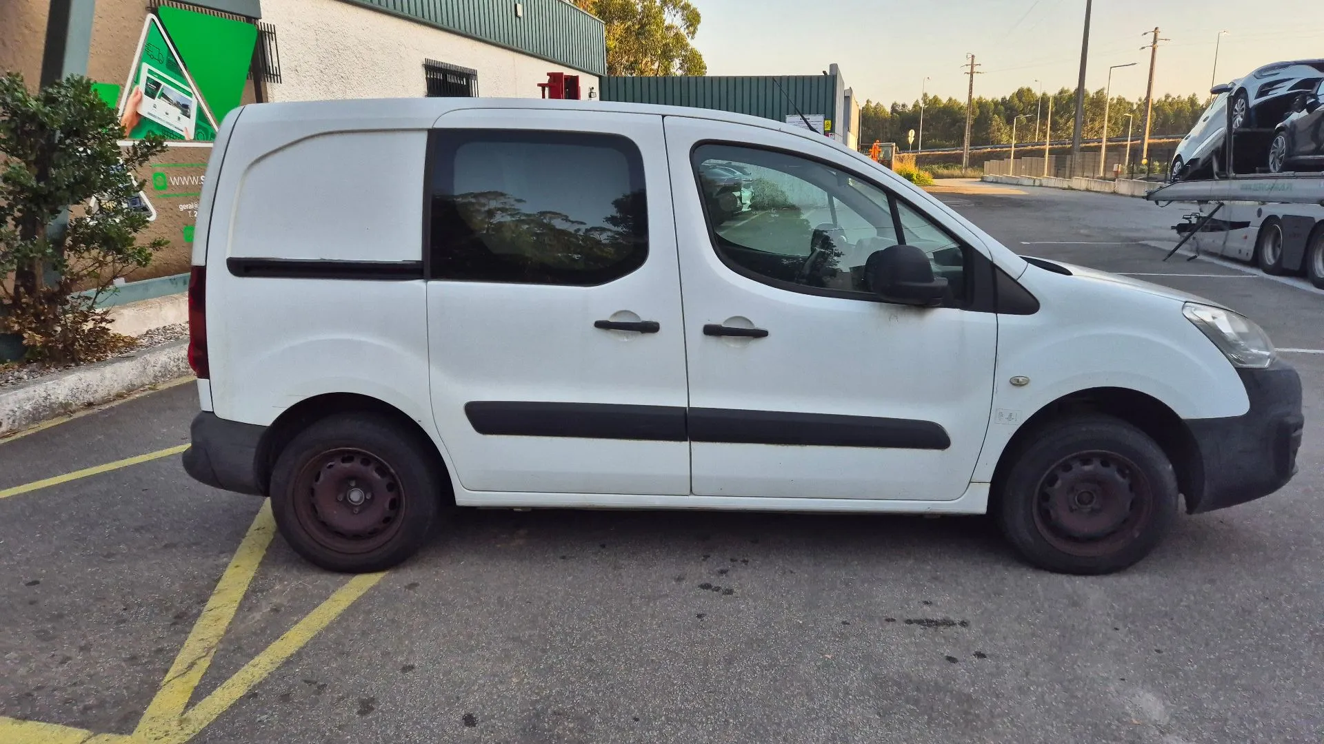 Alzavetro anteriore destro PEUGEOT Partner II