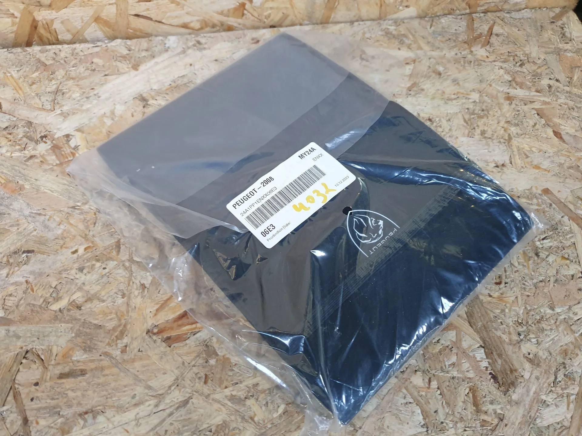 Bolsa com manual de utilizador do veículo PEUGEOT 2008 II (U_)