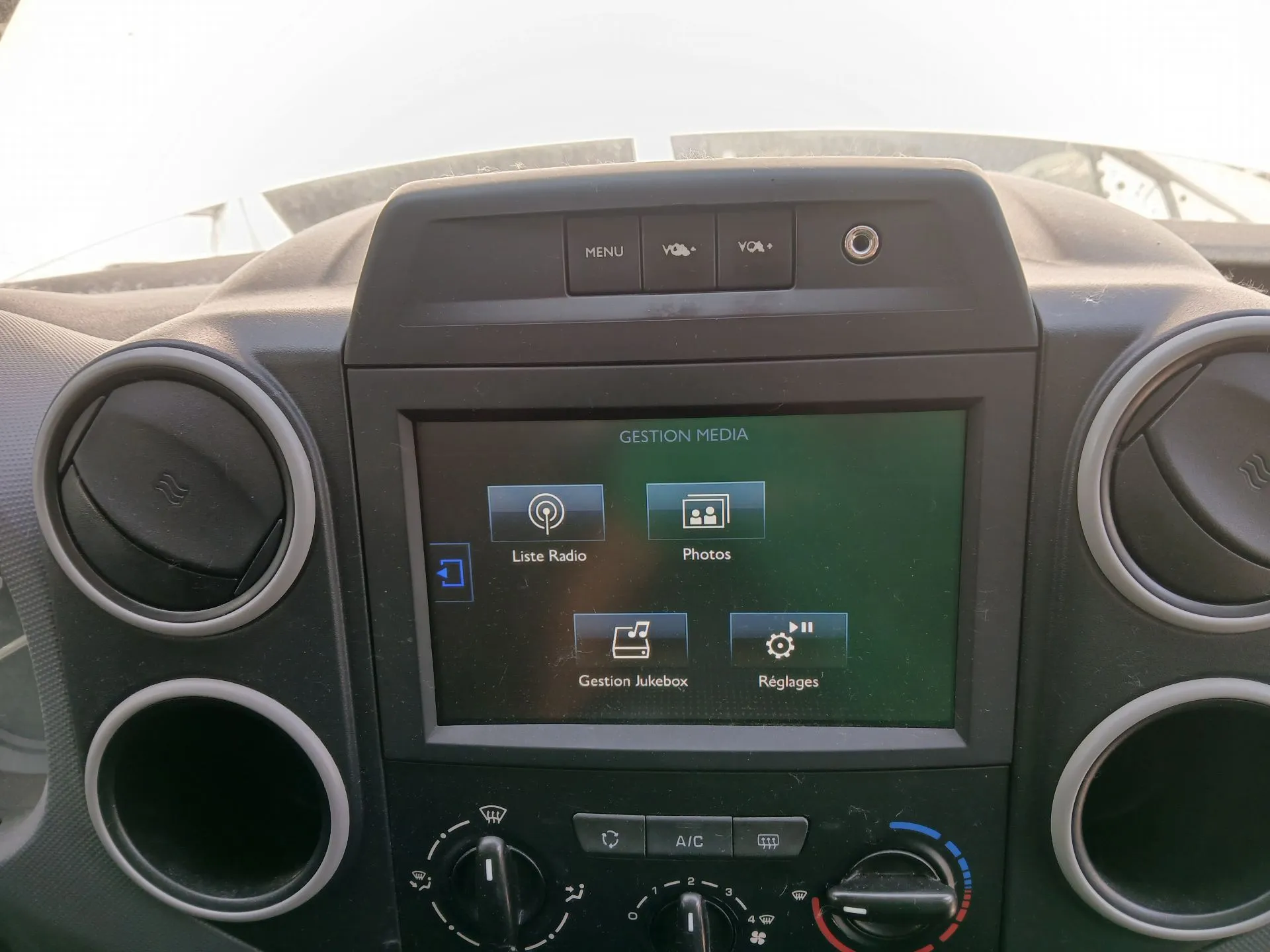 Radio / autorradio PEUGEOT Partner II