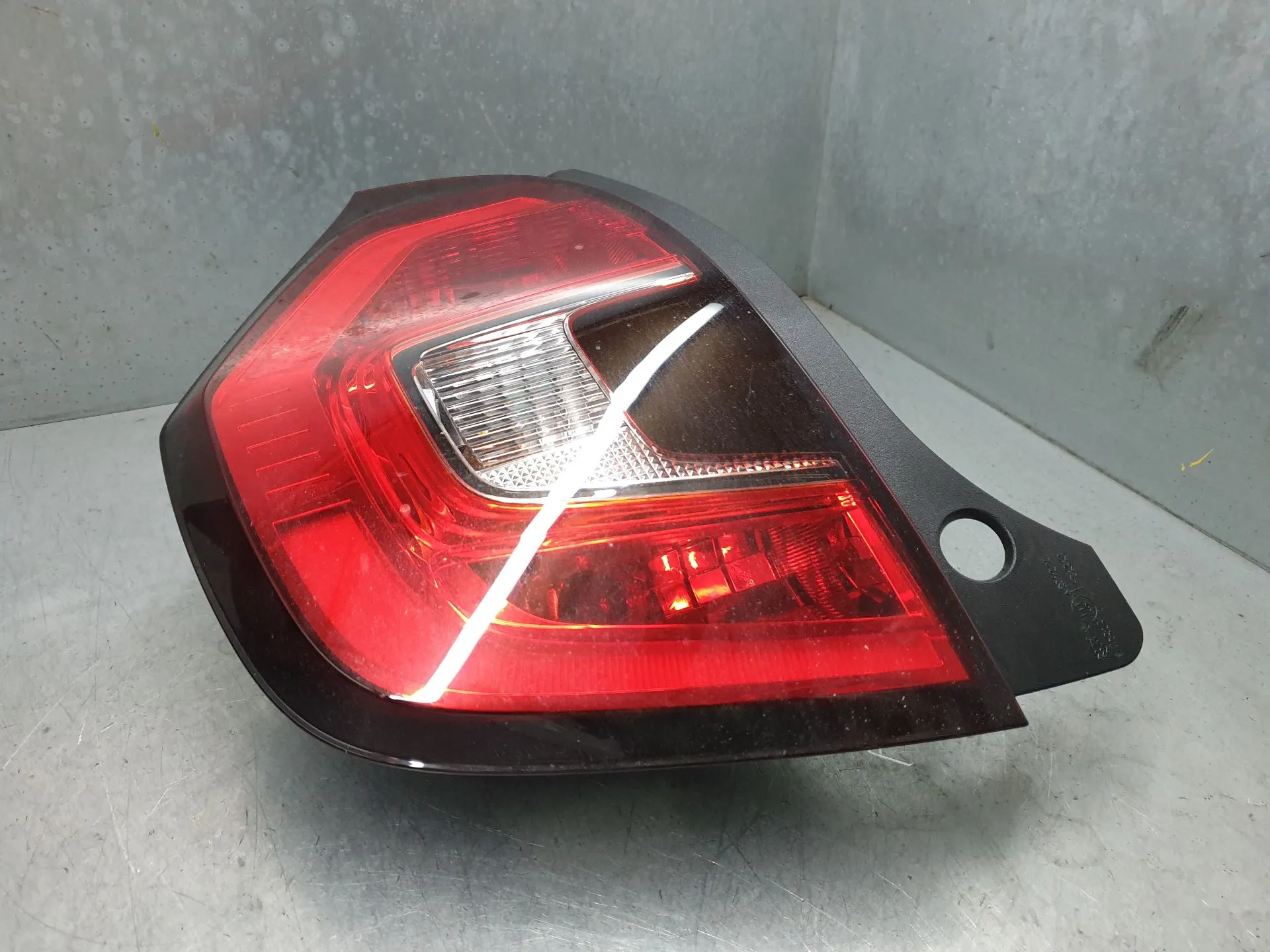 Left Tail light RENAULT Twingo III (BCM_)