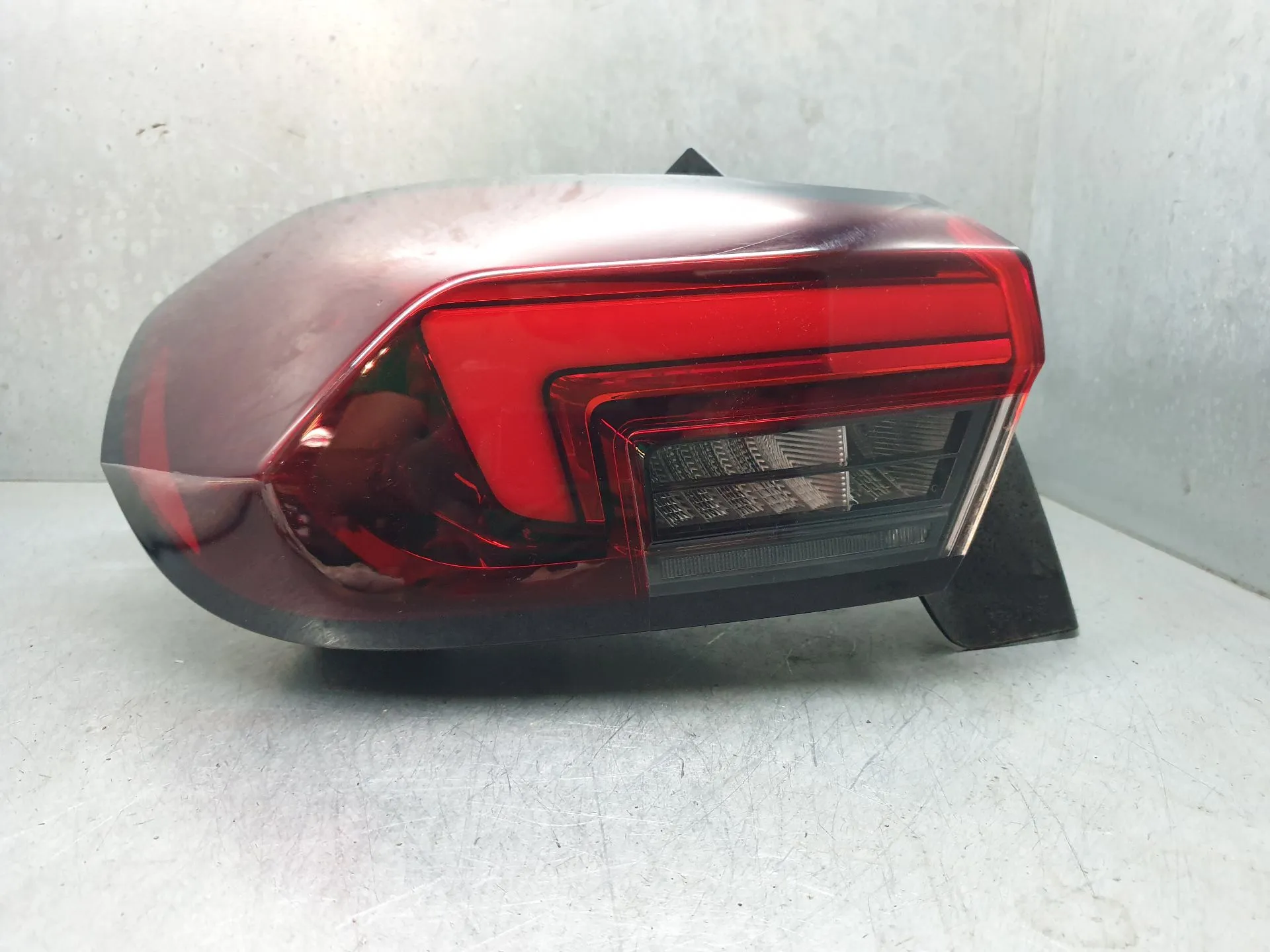 Farolim esquerdo OPEL Corsa F