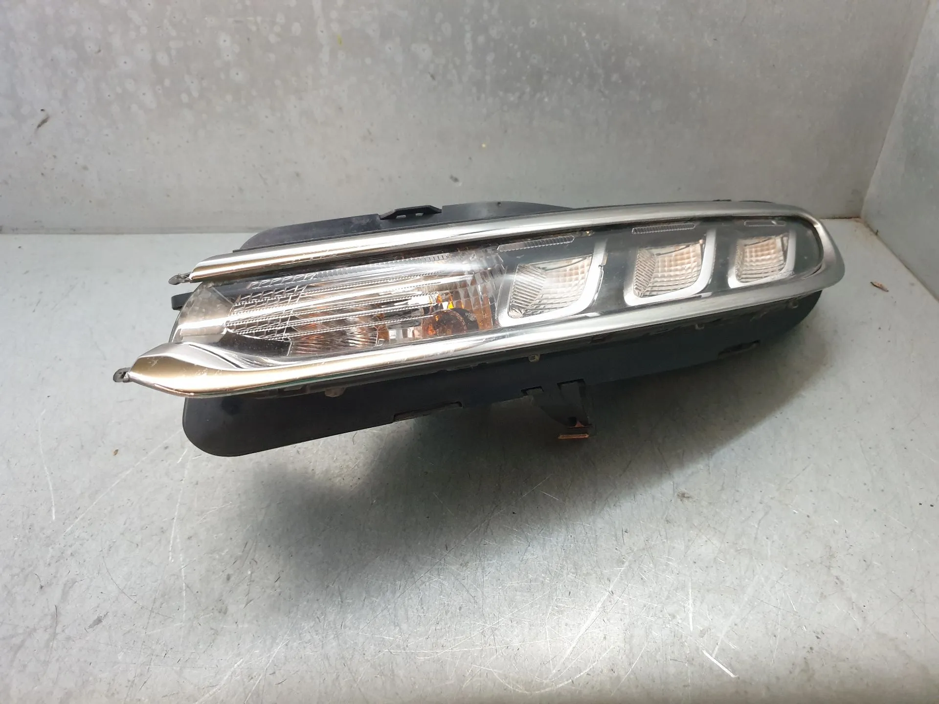 Luce diurna sinistra CITROËN C3 III (SX)
