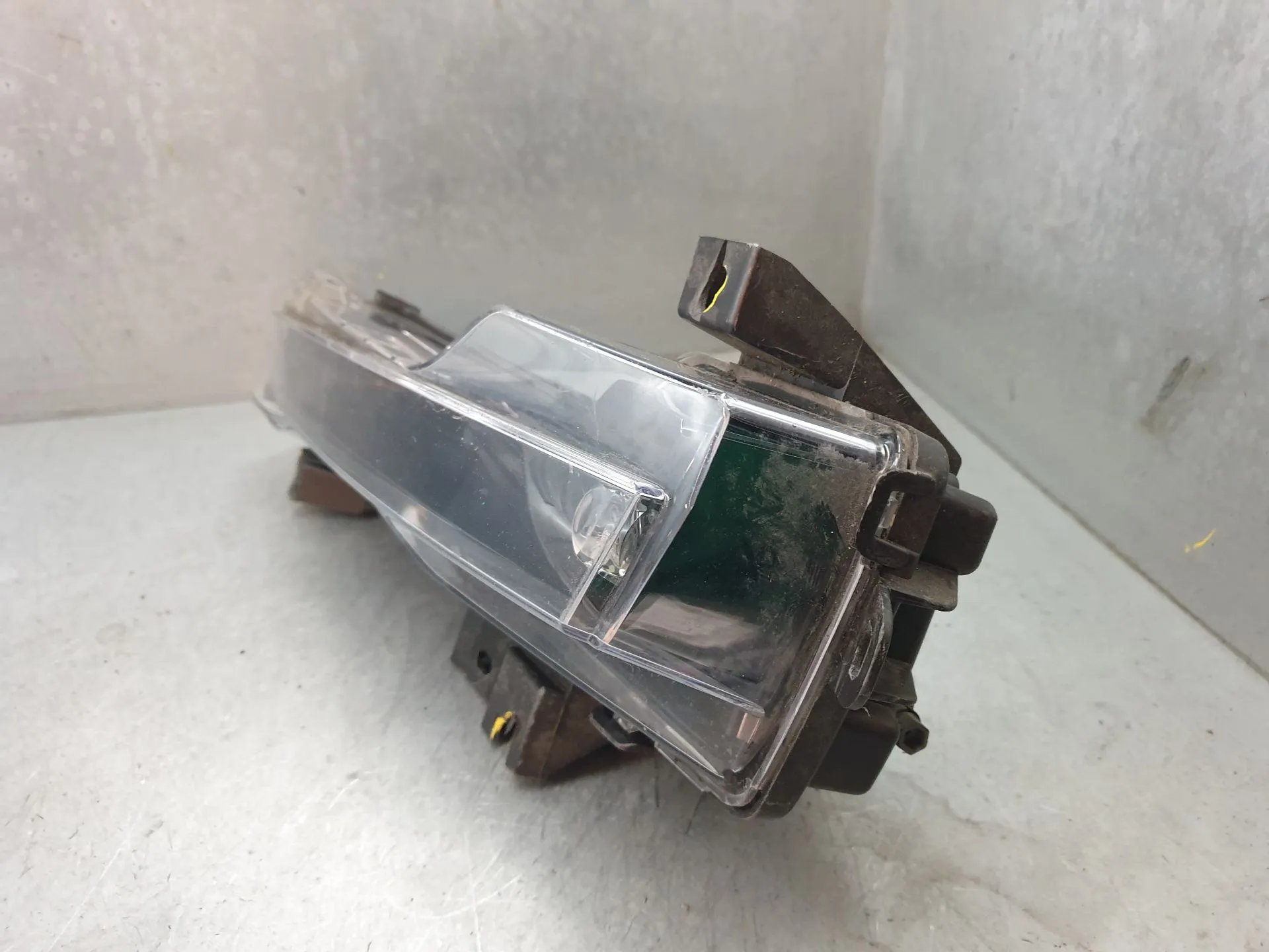 Feu antibrouillard Avant Gauche TESLA Model Y (5YJY) Imagem-2