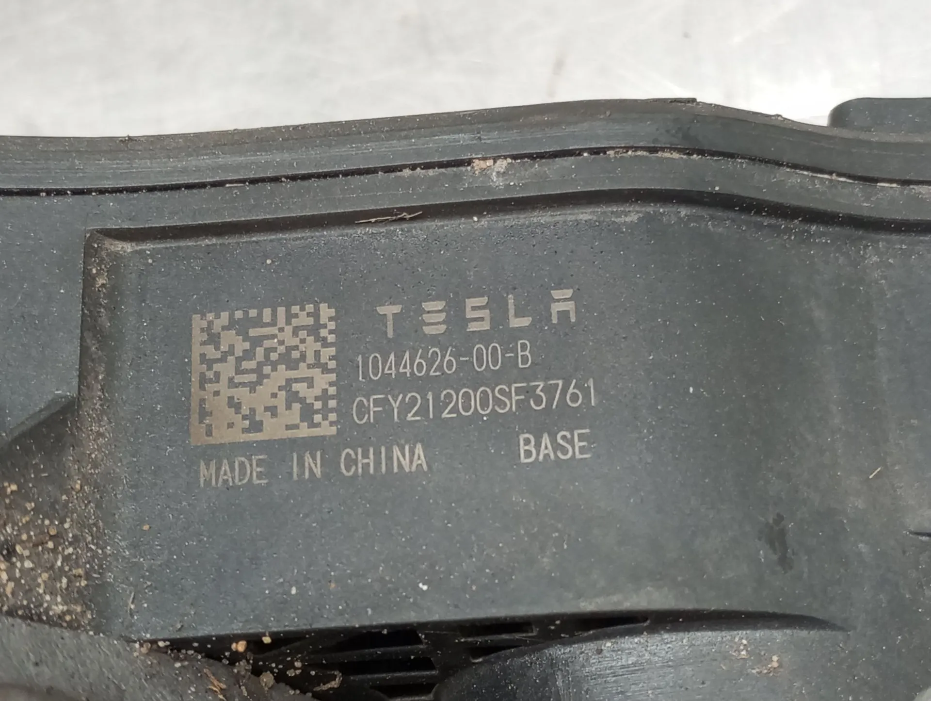 Right rear Brake Caliper TESLA Model Y (5YJY) Imagem-2