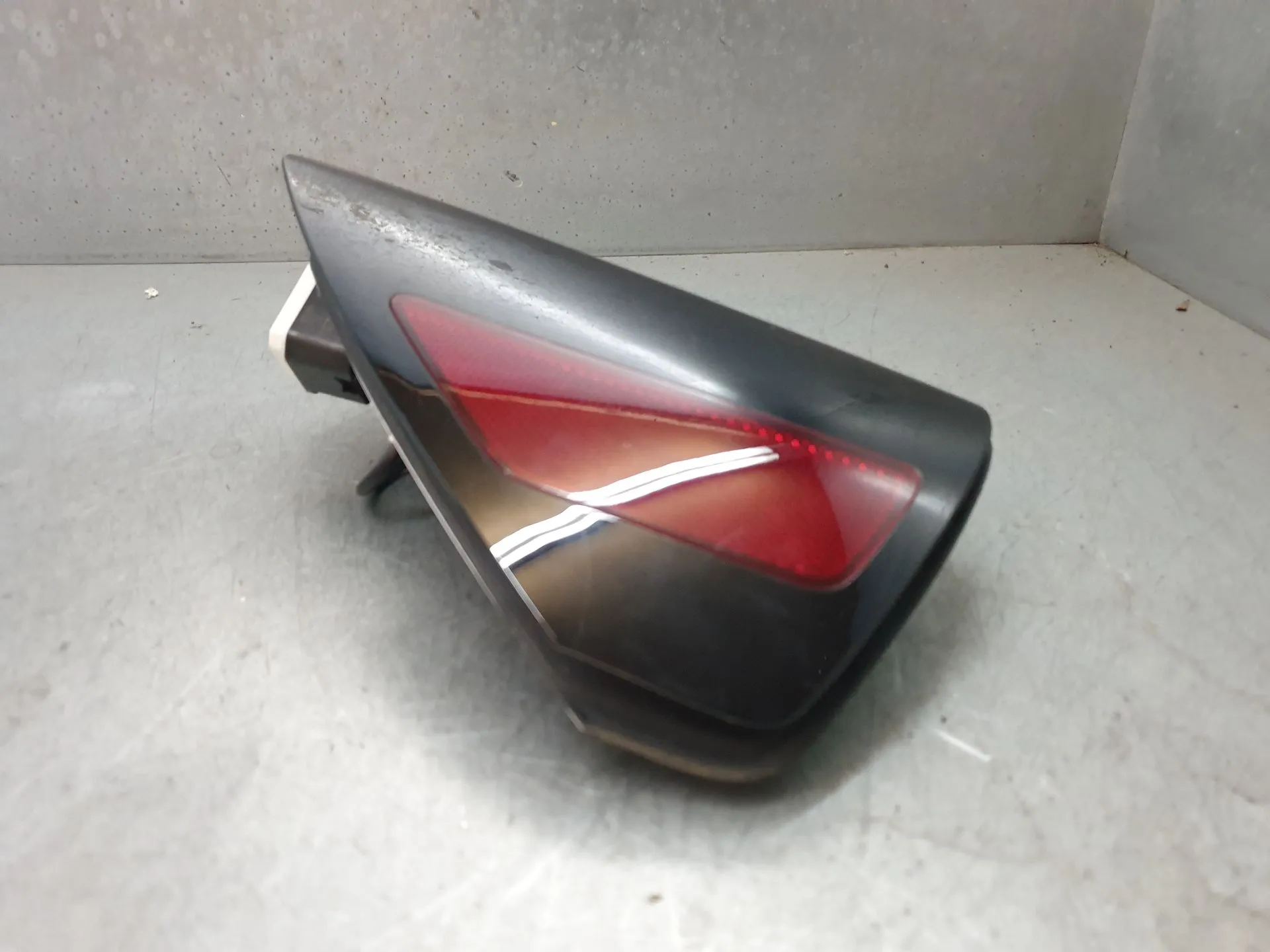 Tappo serbatoio carburante TESLA Model Y (5YJY)