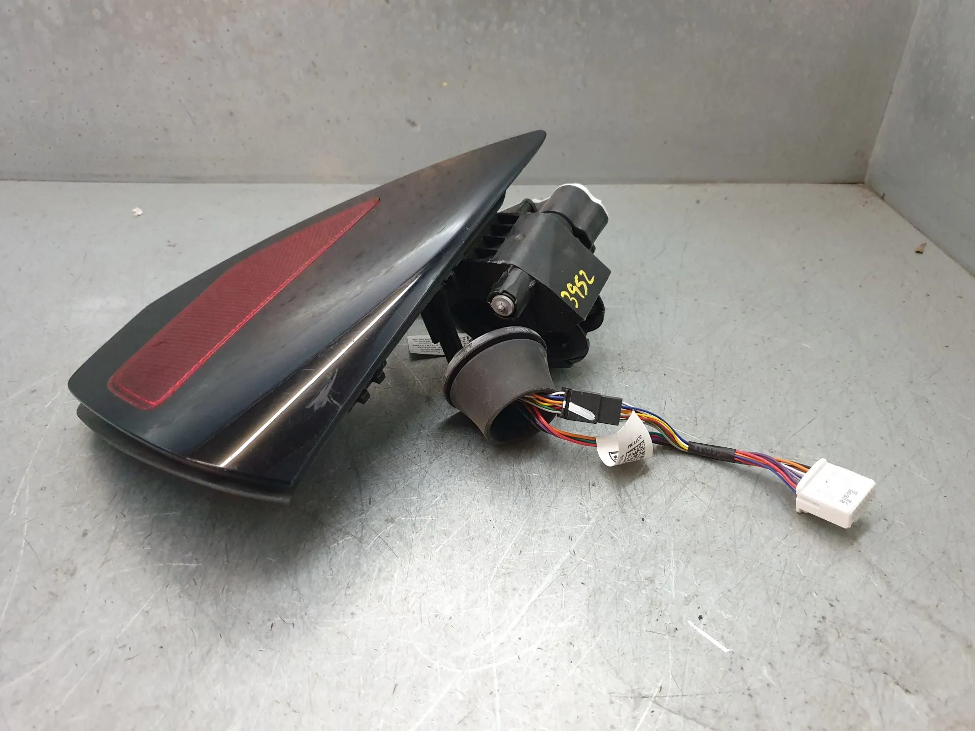 Fuel tank cap TESLA Model Y (5YJY) Imagem-2