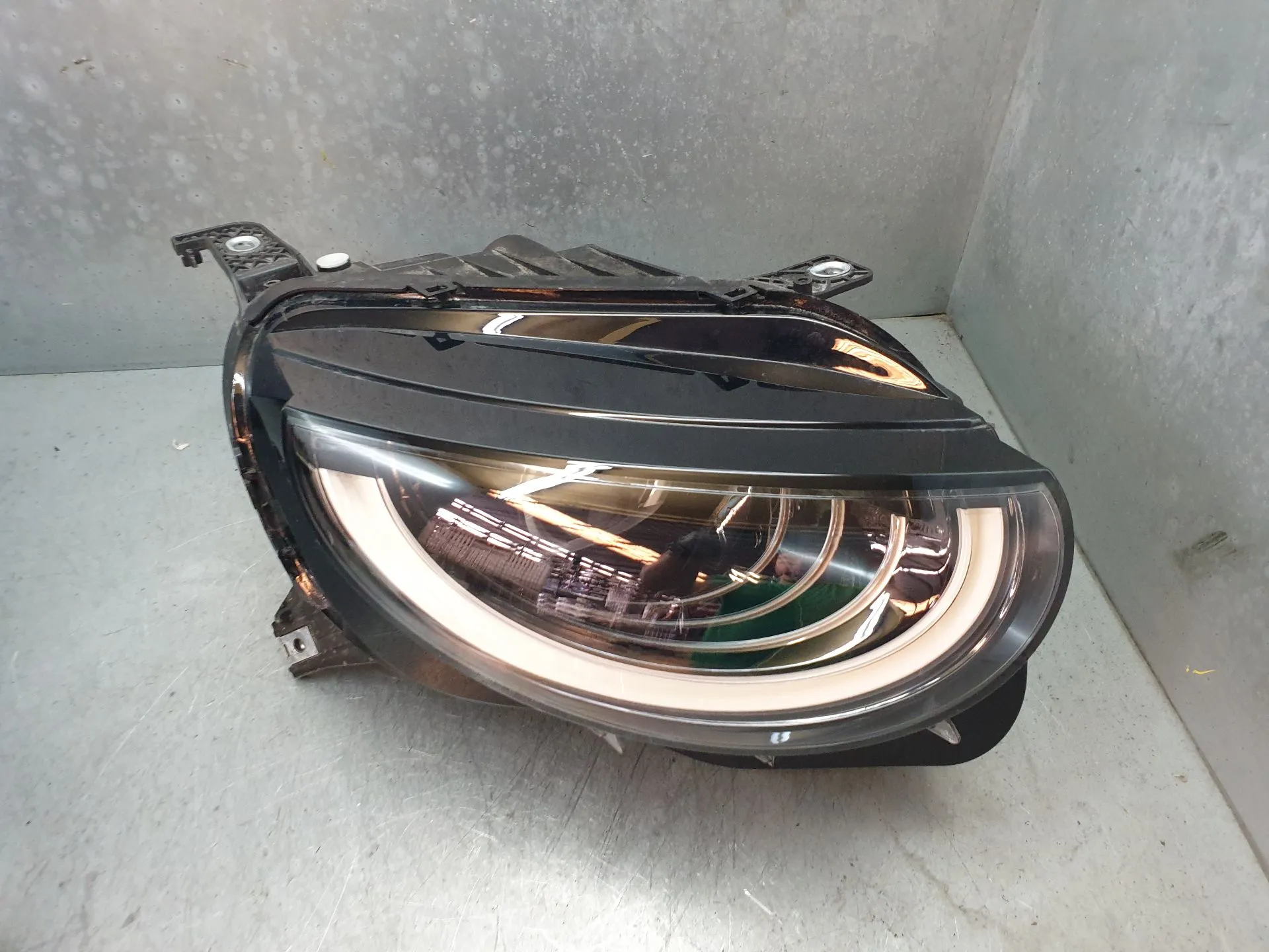 Phare avant Droit ABARTH 500E Imagem-1