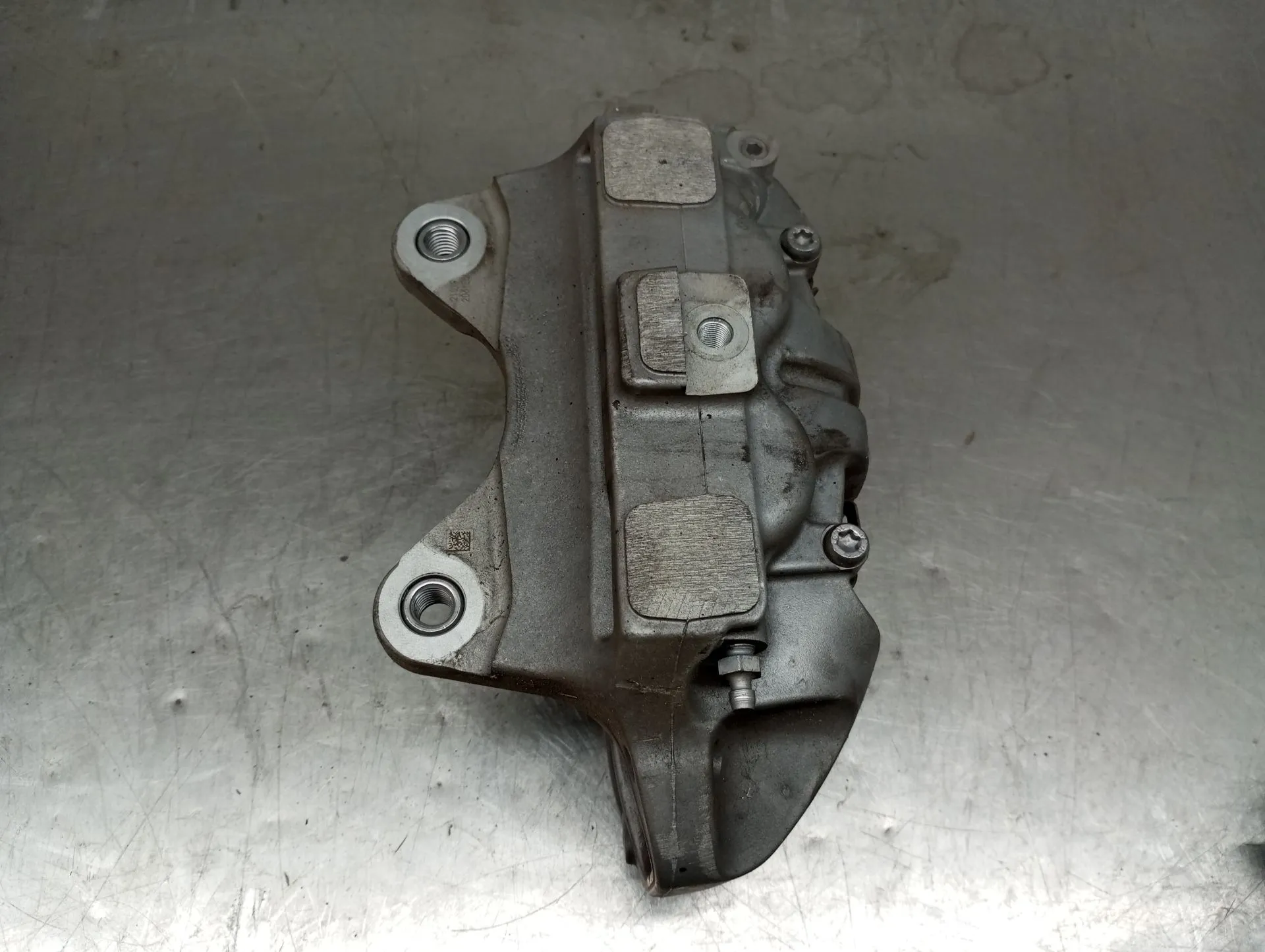 Left front Brake Caliper TESLA Model Y (5YJY) Imagem-1