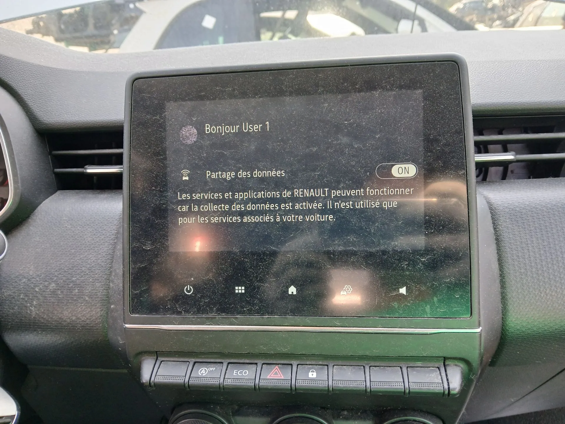 Car radio RENAULT Clio V (BF_)