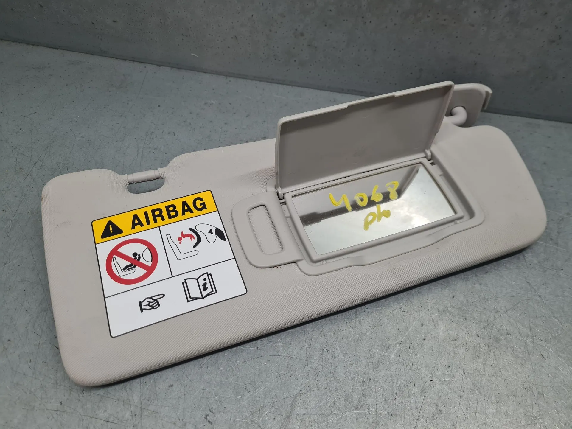 Right Sun Visor RENAULT Clio V (BF_)