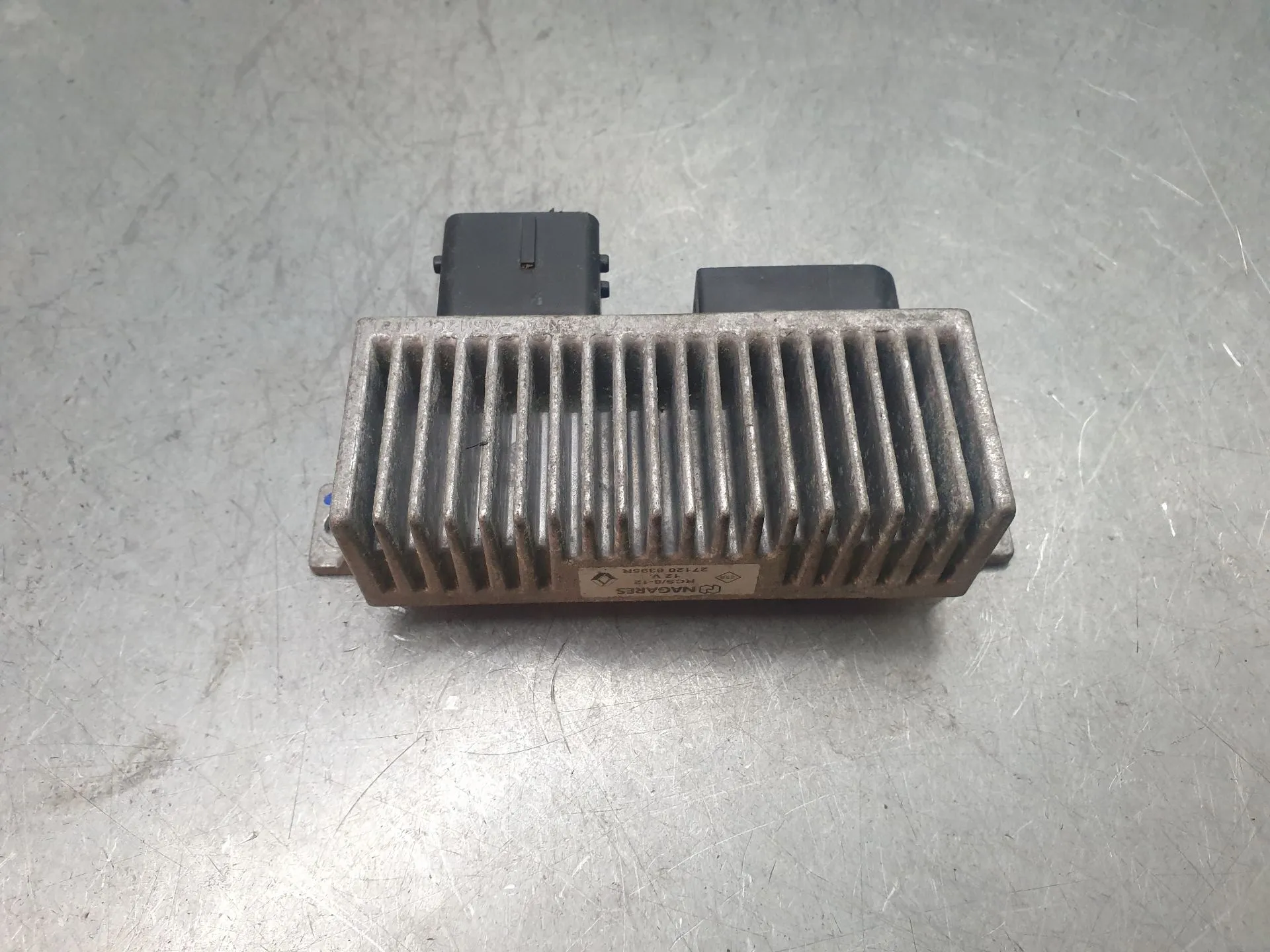 Glow plug Relay RENAULT Master III (FV) Imagem-2