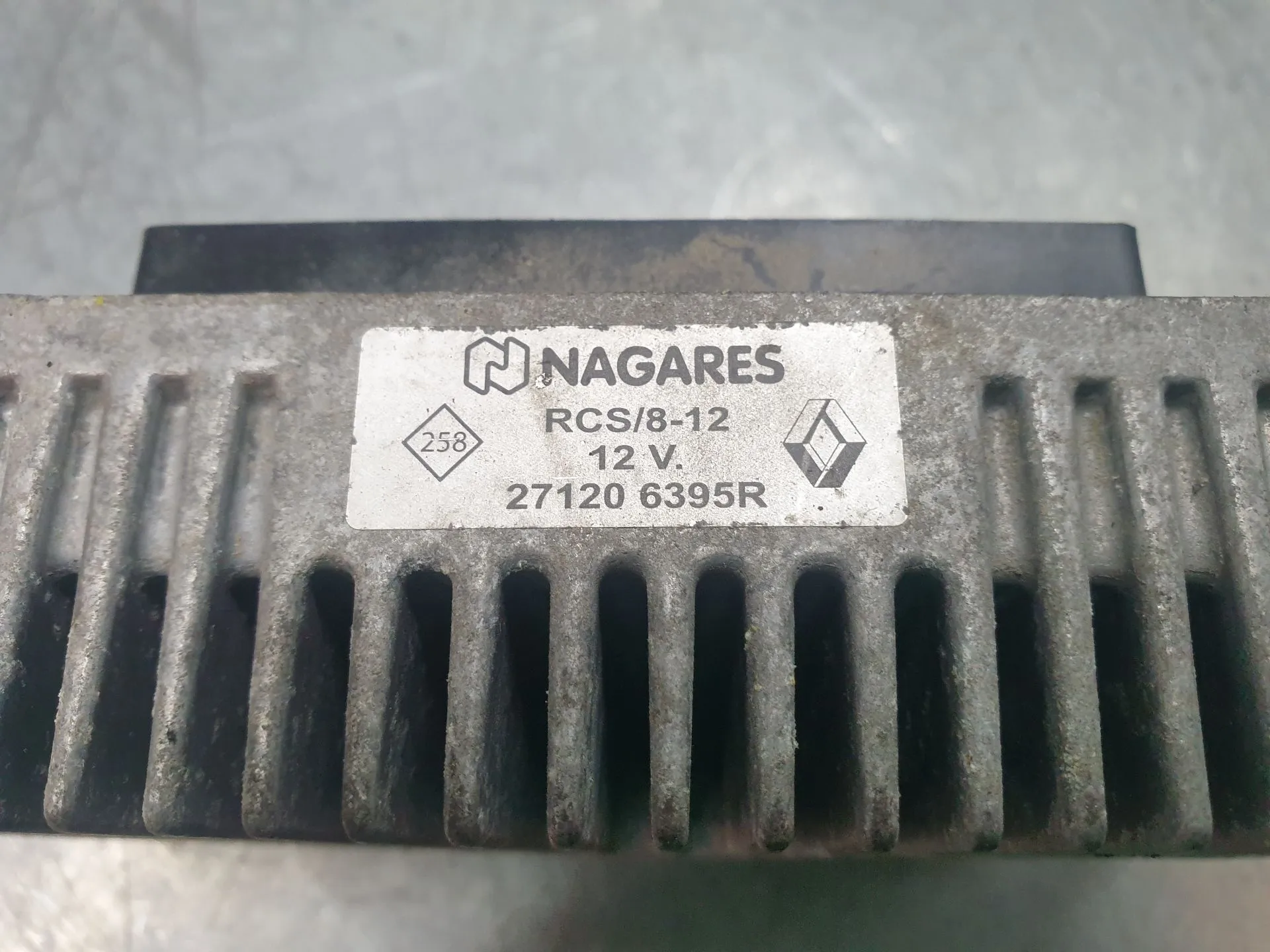 Glow plug Relay RENAULT Master III (FV) Imagem-3