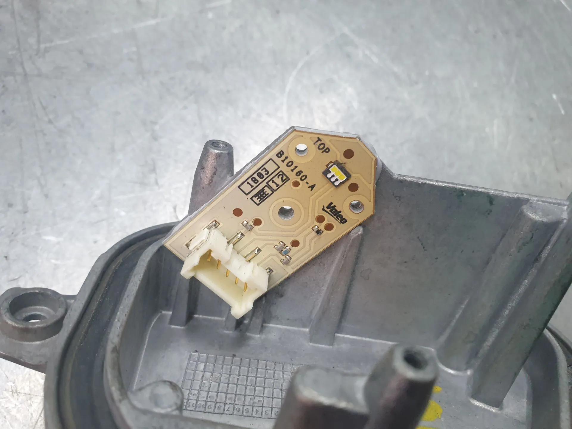 Xenon Ballast / Modulo LED BMW X1 (F48) Imagem-2