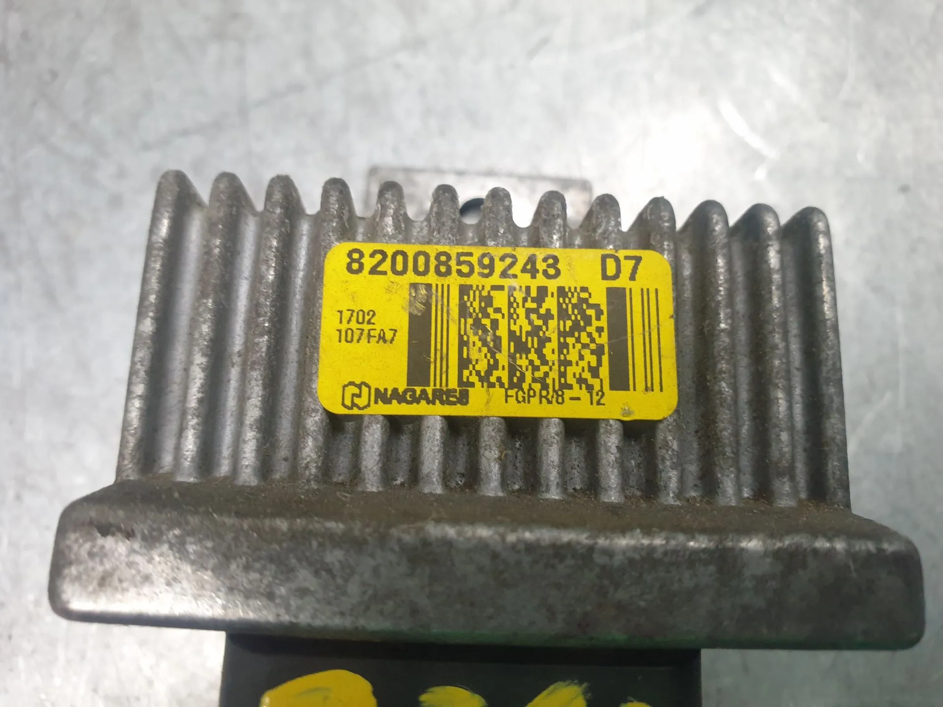 Glow plug Relay RENAULT Trafic II (FL) Imagem-3