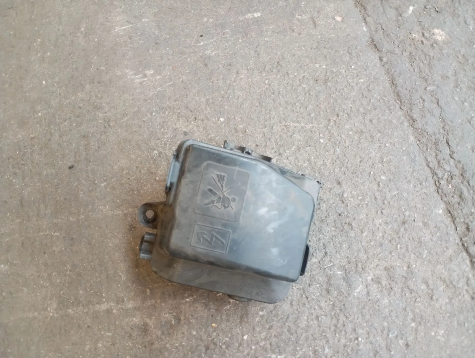 Involúcro / Carcaça dos Fusíveis RENAULT Clio IV (BH_)