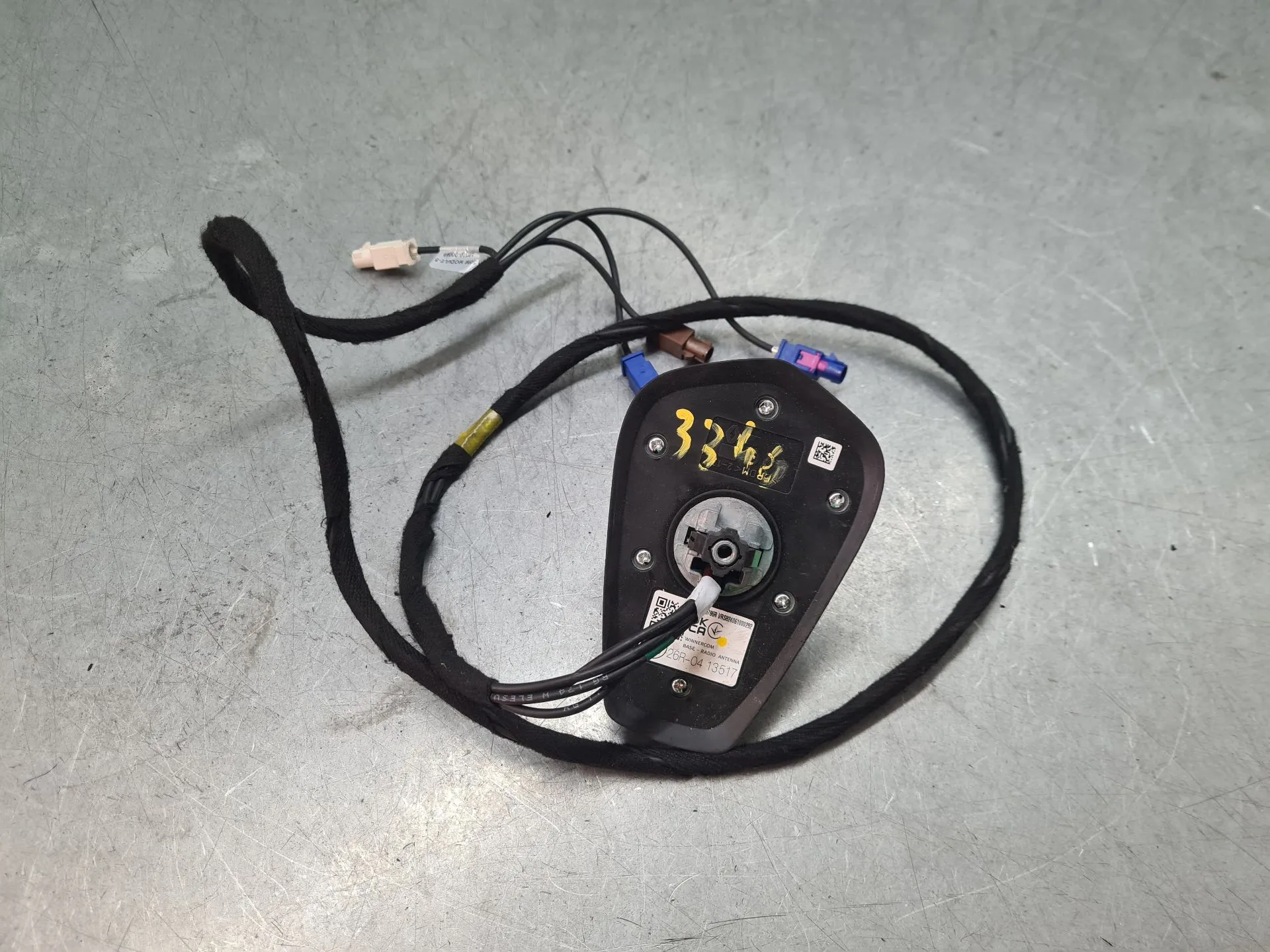 Base dell’antenna DACIA Duster III (P1310)