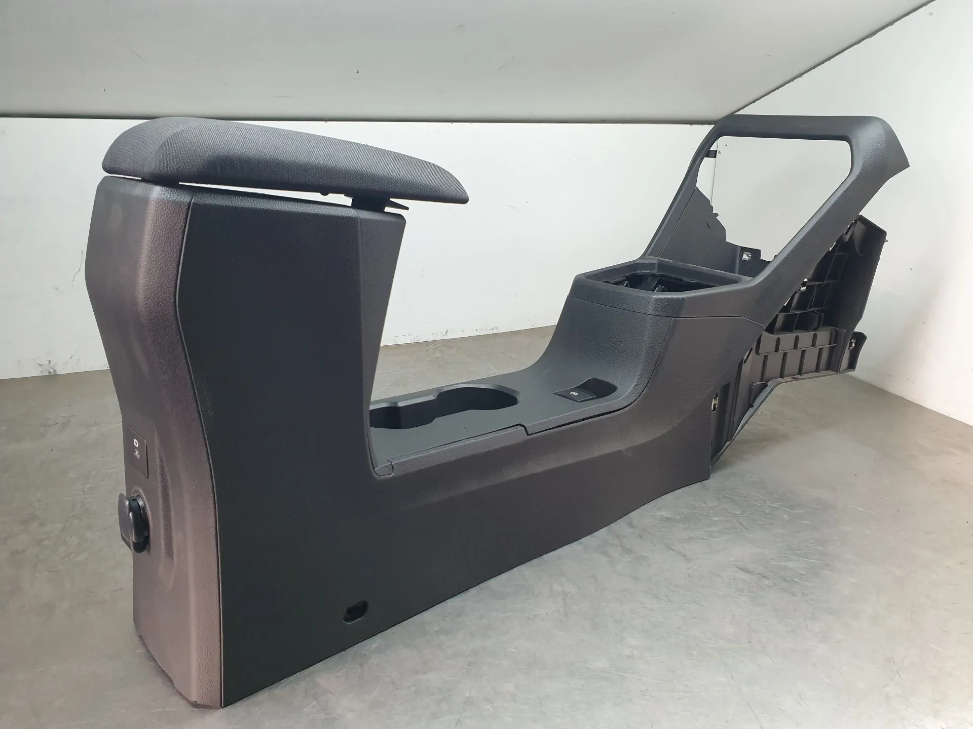 Apoyobrazos DACIA Sandero III