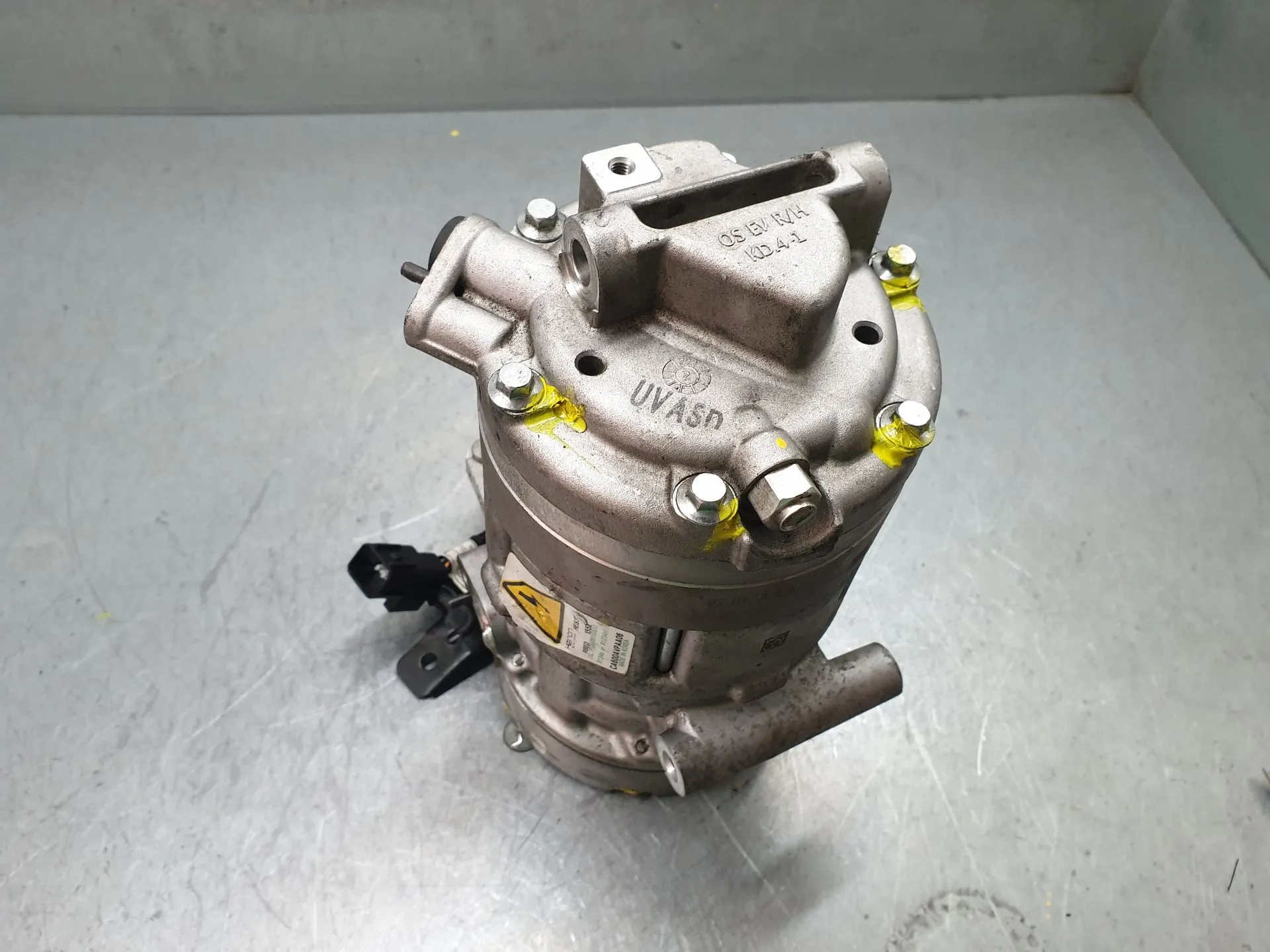 Compressor AC HYUNDAI Ioniq (AE) Imagem-1