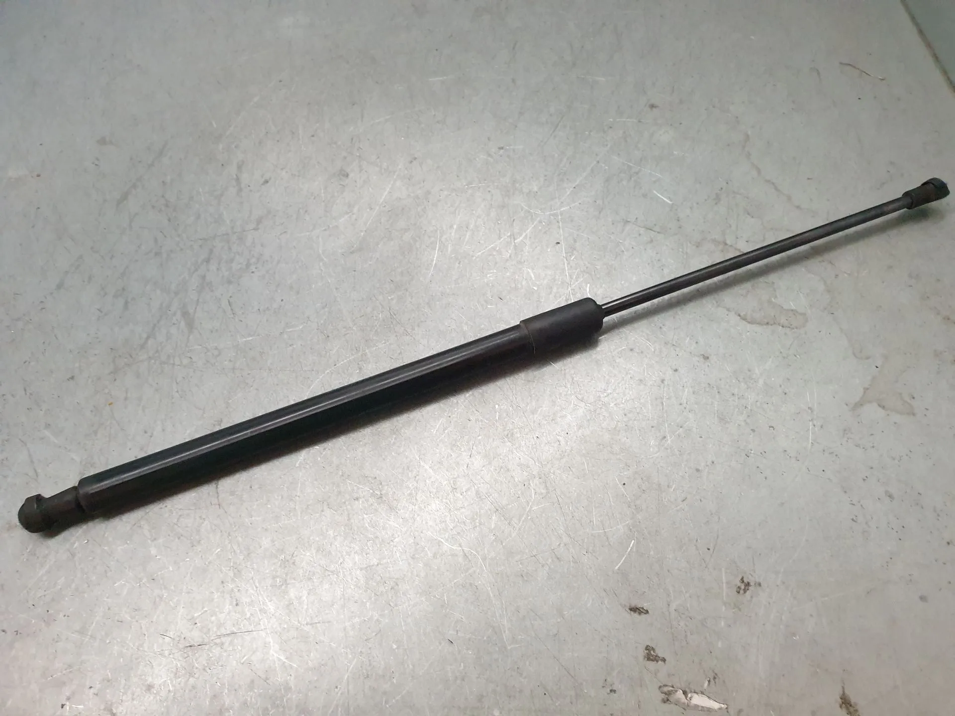 Trunk Shock Absorber RENAULT Megane IV Grandtour (K9A/M_)