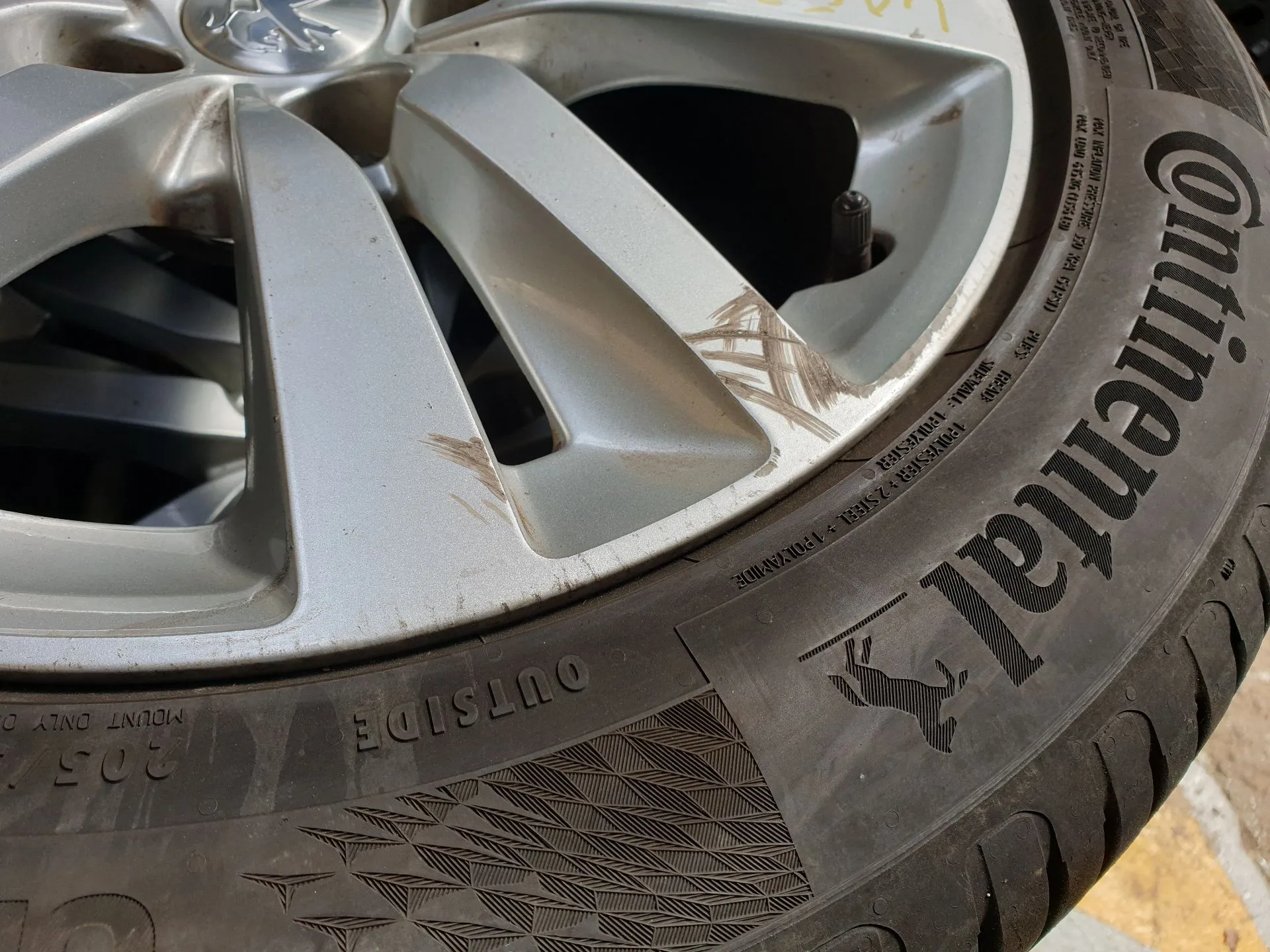Wheel PEUGEOT 308 II Imagem-1