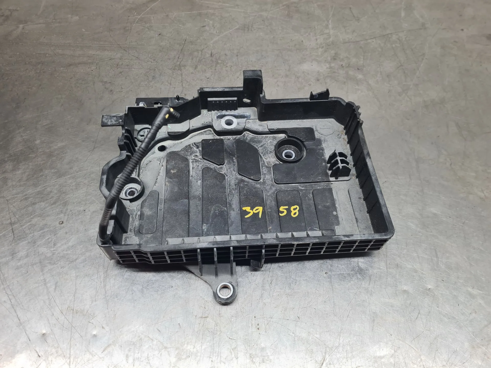 Base / caja de batería DACIA Sandero III