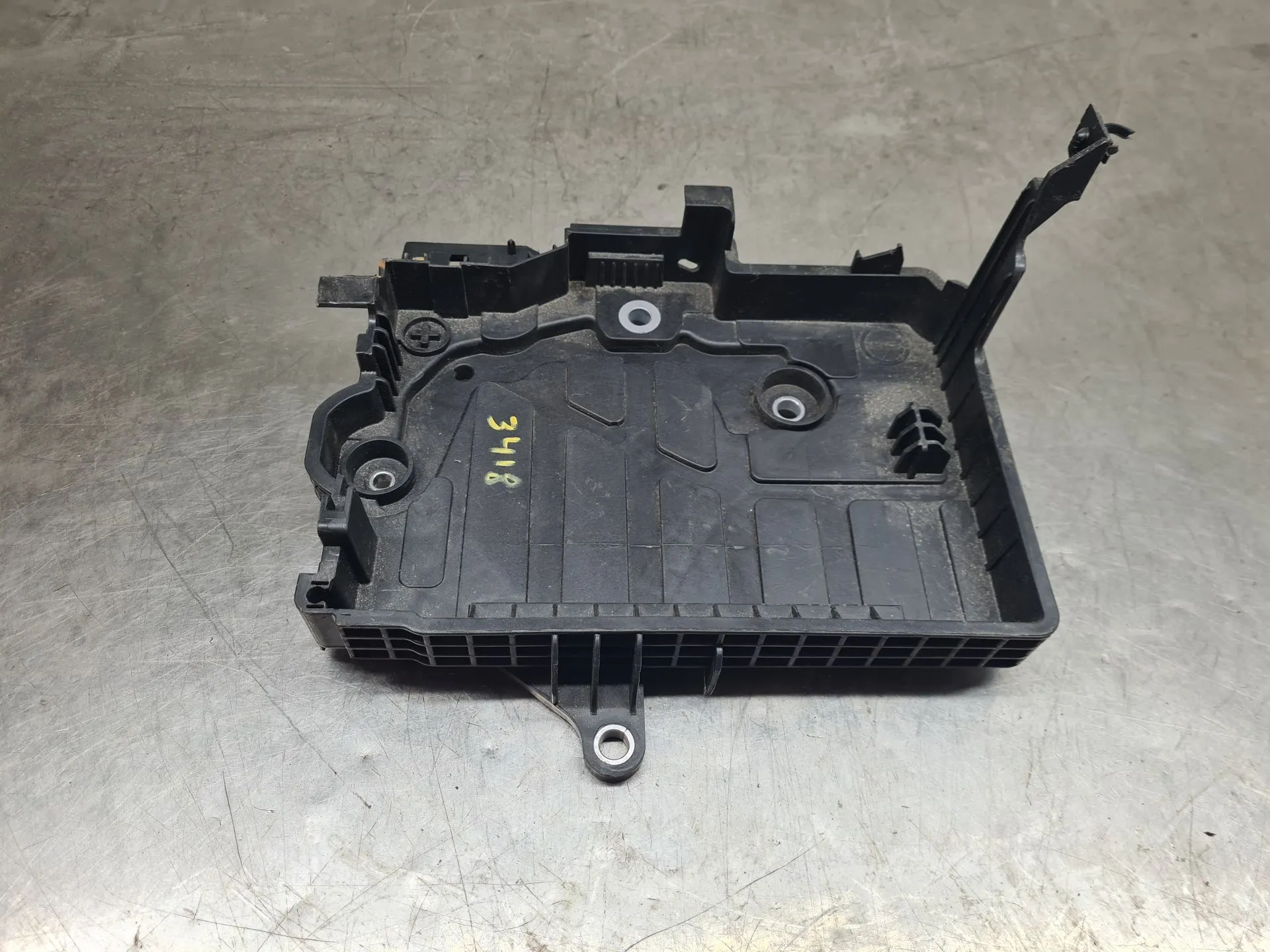Base / caja de batería DACIA Sandero III