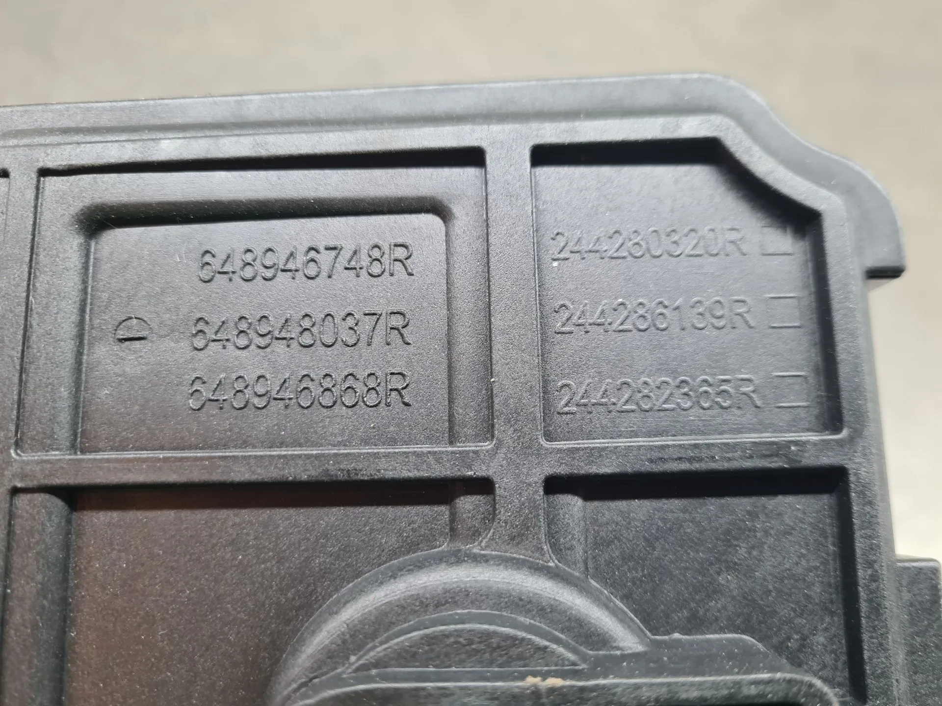 Boîtier de batterie DACIA Sandero III Imagem-3