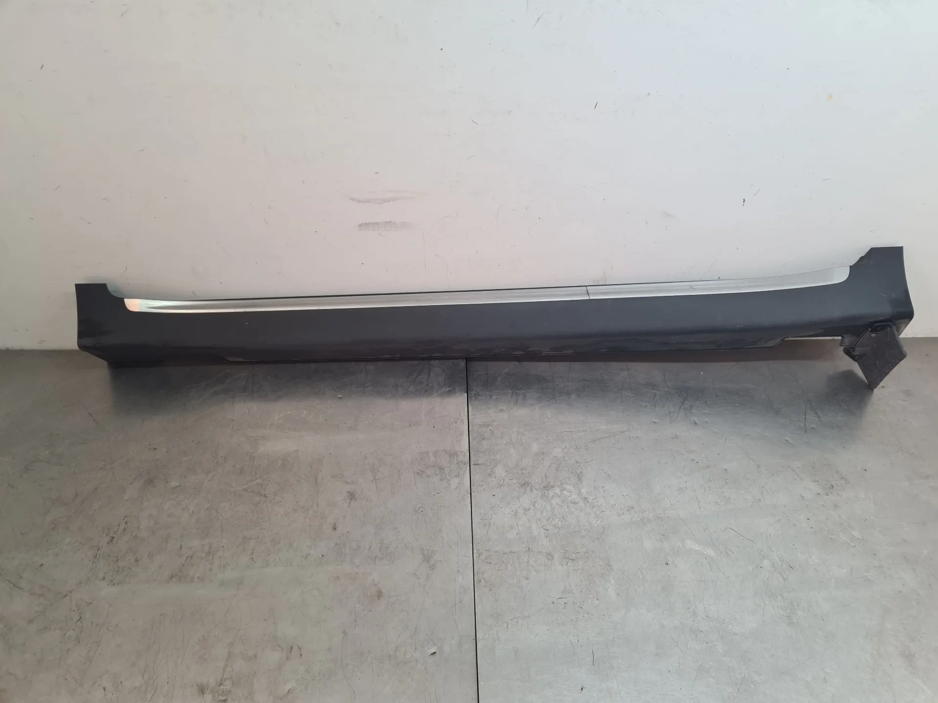 Minigonna sinistro KIA Sportage (QL) Imagem-1