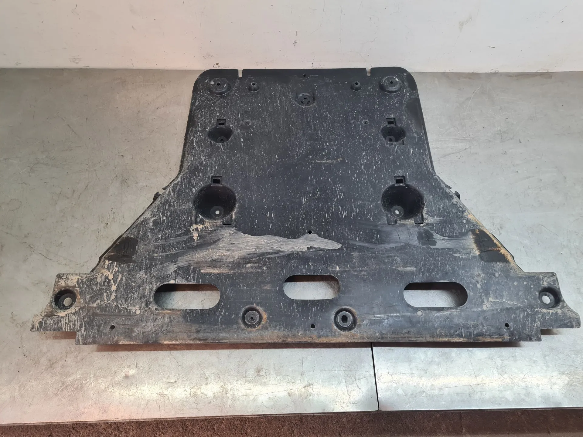Protezione inferiore della carrozzeria RENAULT Twingo III (BCM_) Imagem-2
