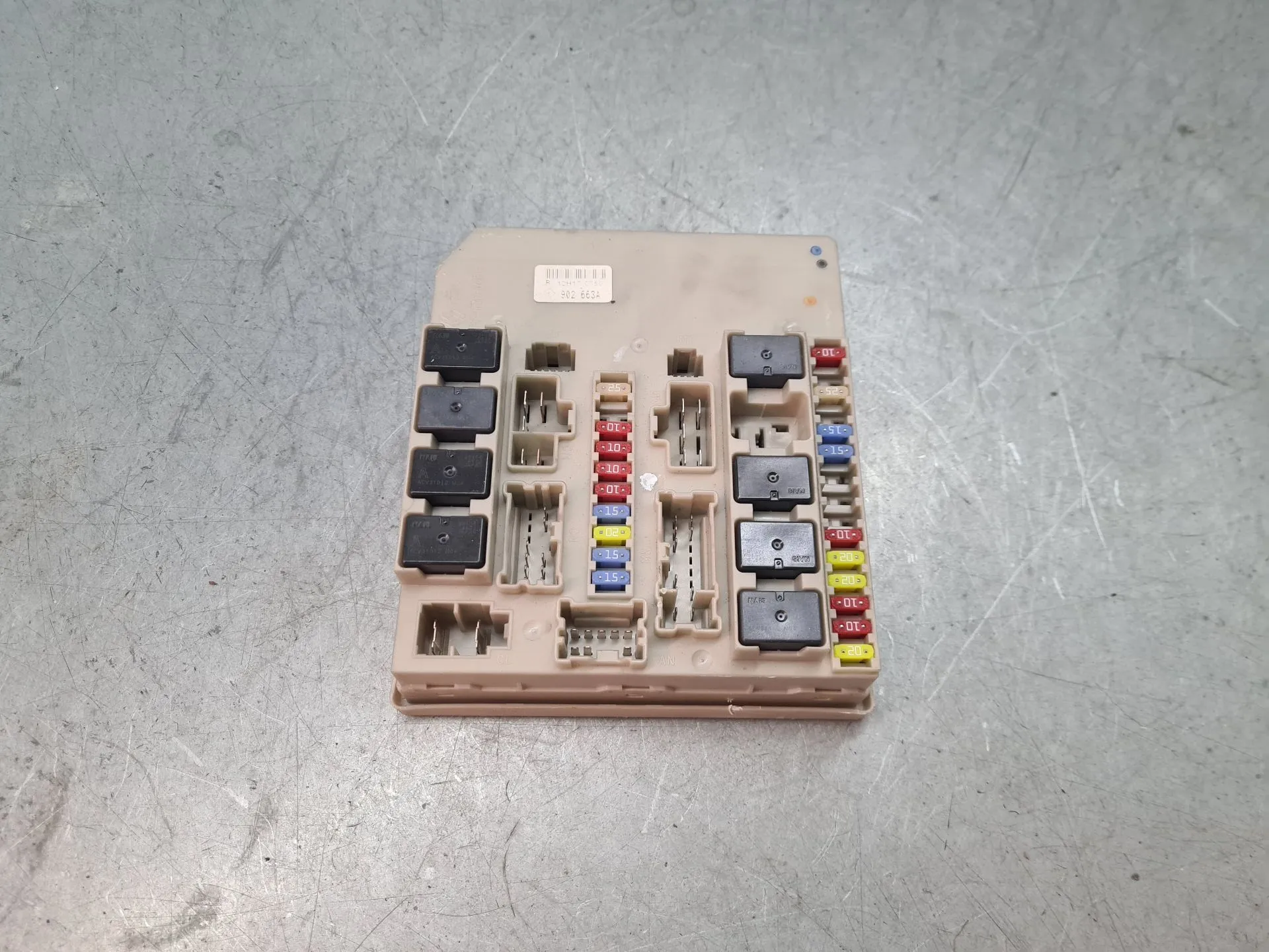 Caja fusibles / SAM / BSI RENAULT Clio III (BR0/1, CR0/1) Imagem-1