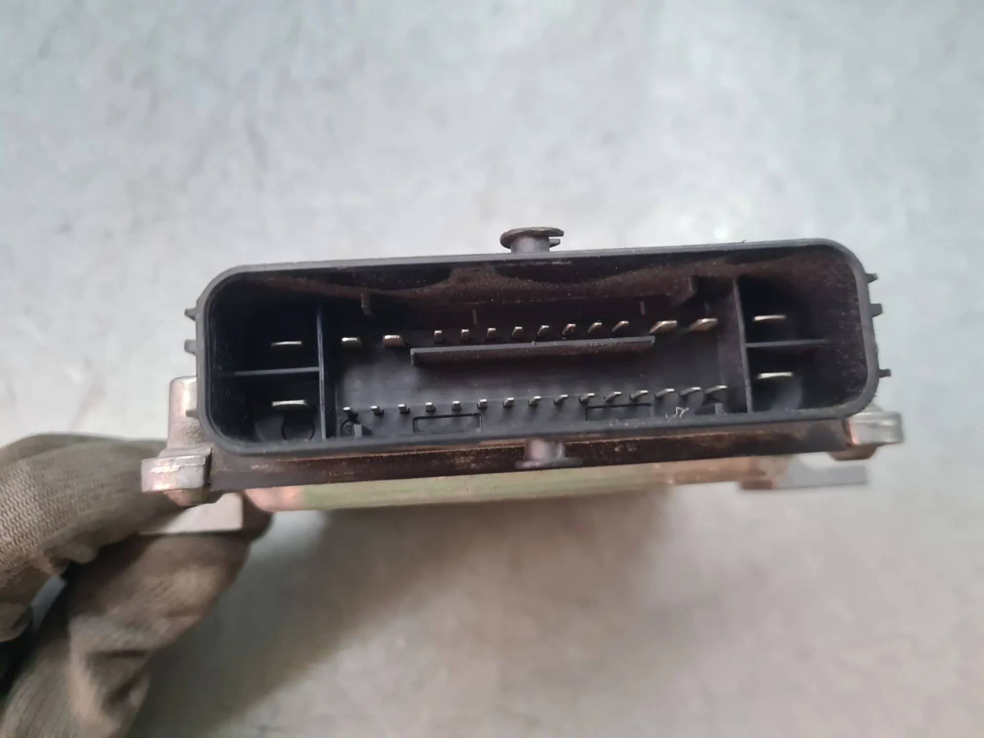 Fuel control unit / Fuel ECU AUDI A4 (8W2, 8WC, B9) Imagem-1