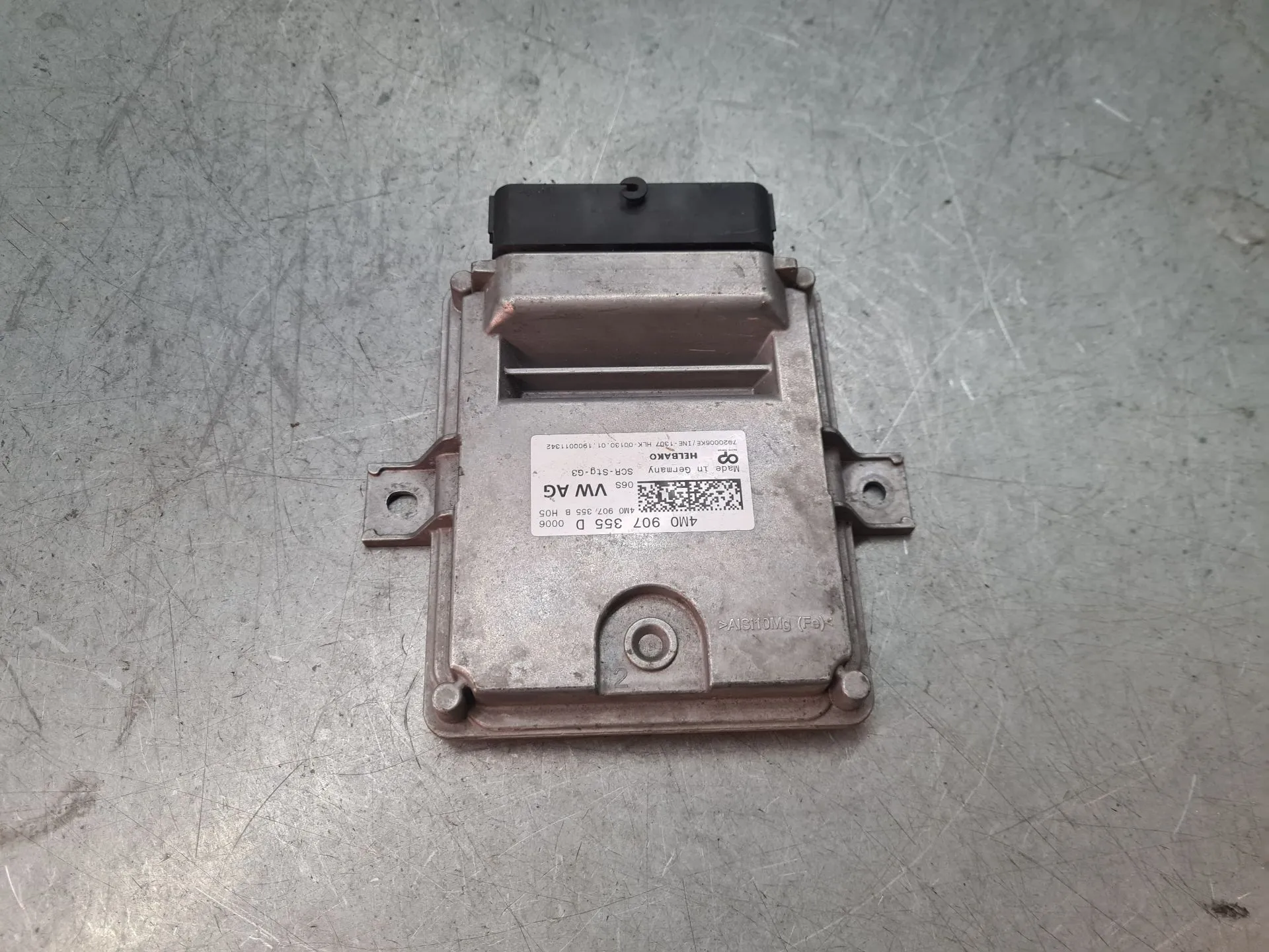 Fuel control unit / Fuel ECU AUDI A4 (8W2, 8WC, B9) Imagem-2