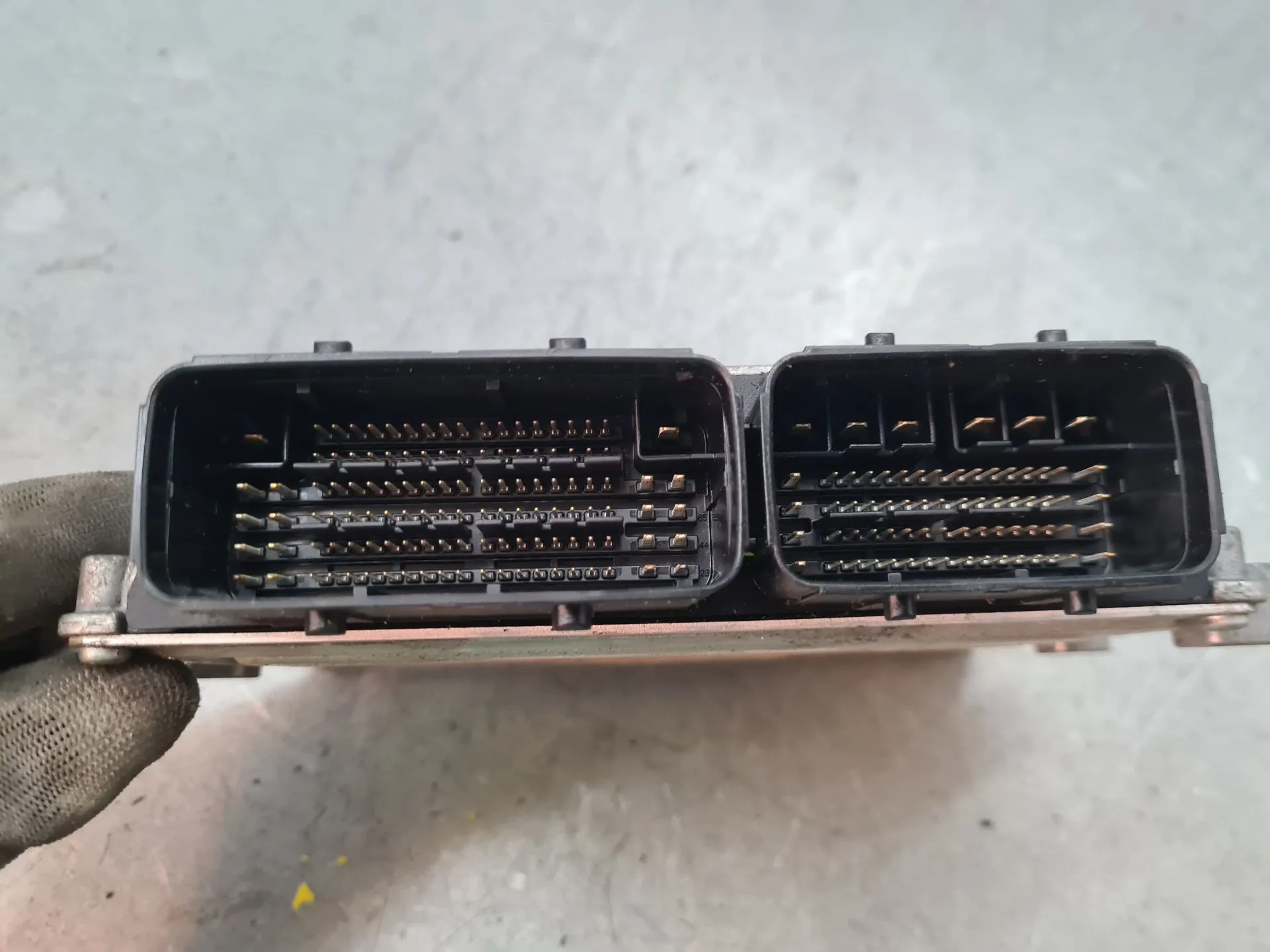 Engine control unit / ECU PEUGEOT 208 II Imagem-1