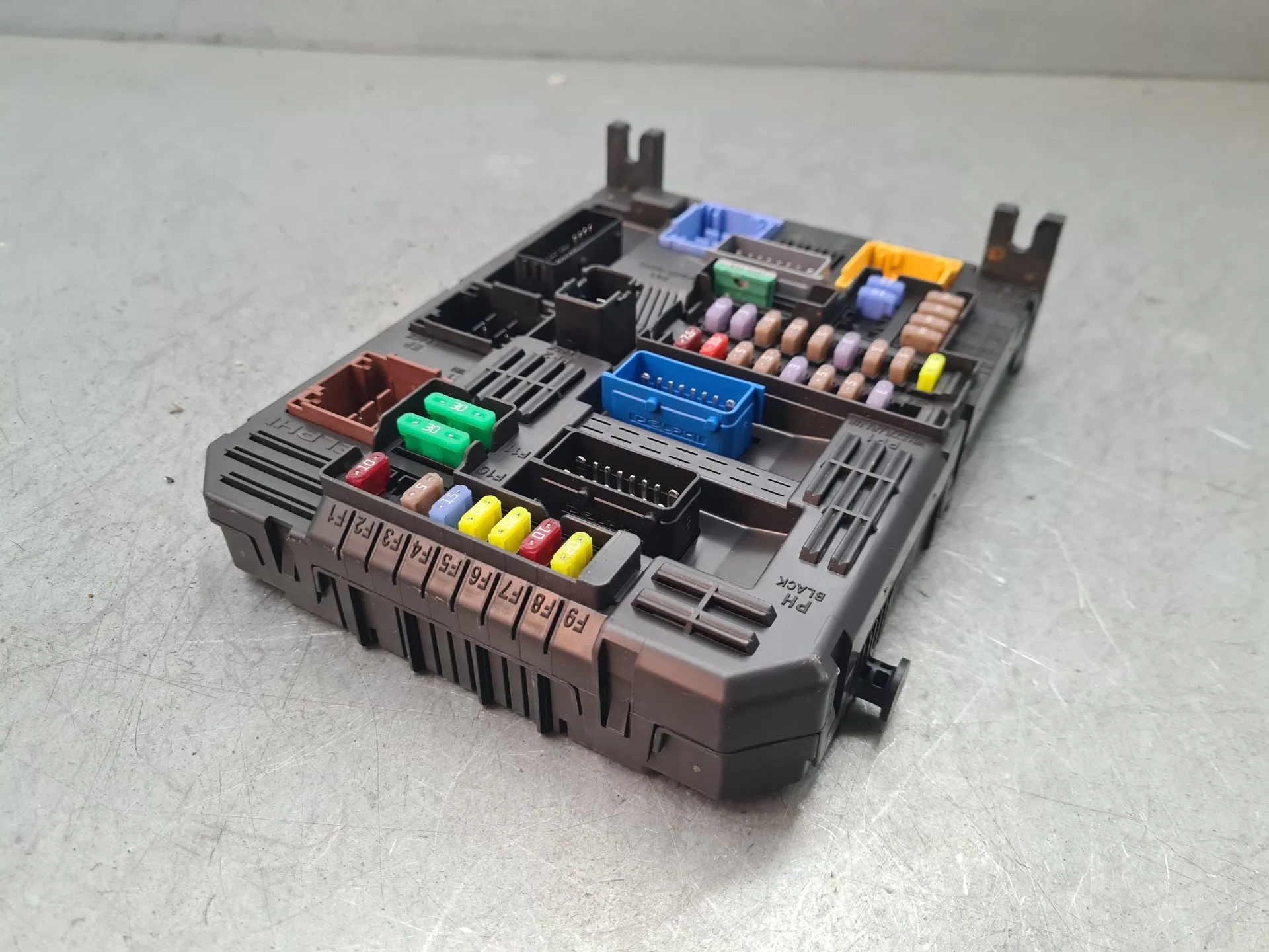 Fuse box / SAM / BSI PEUGEOT Partner (K9) Imagem-2