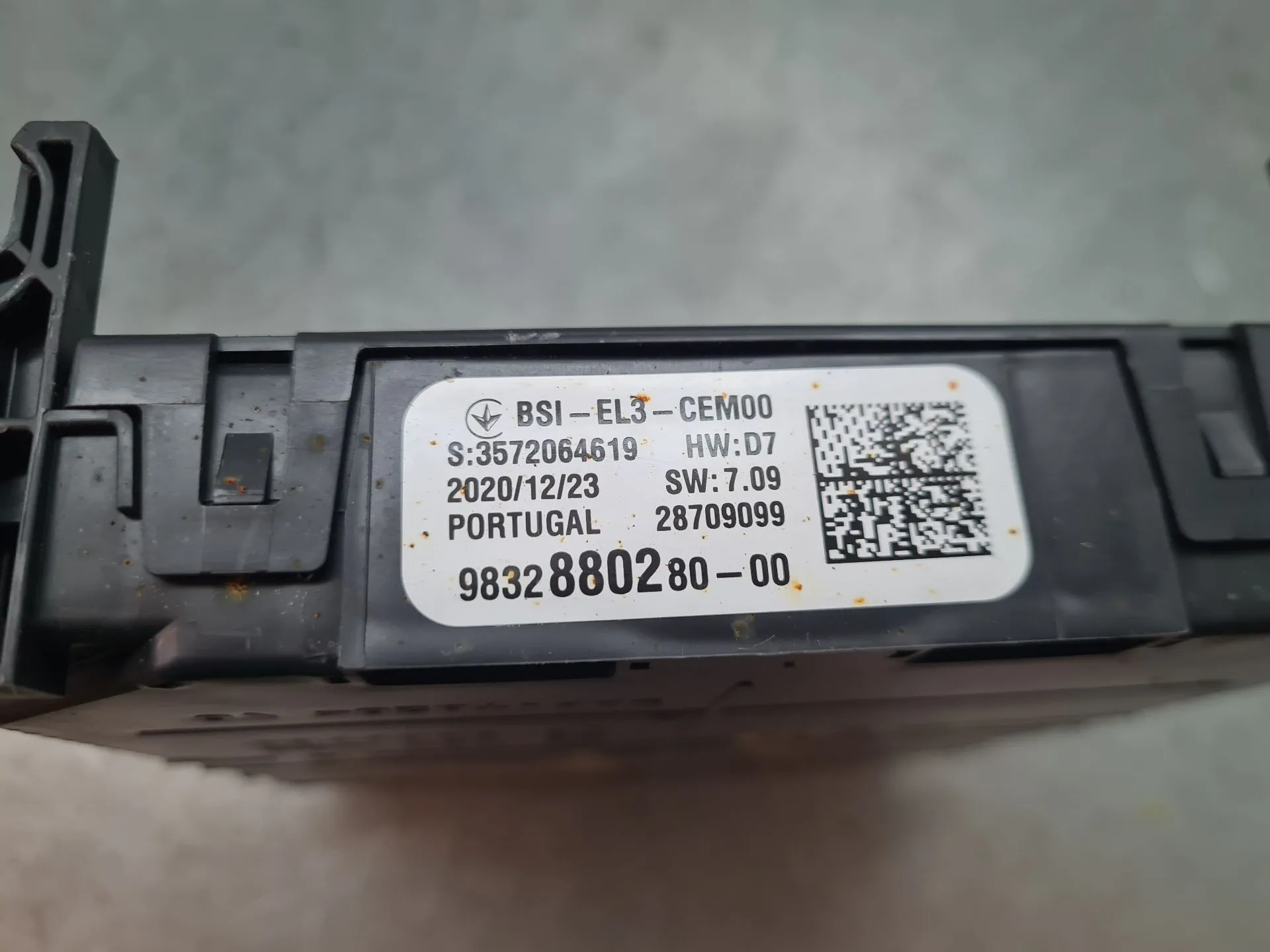 Fuse box / SAM / BSI PEUGEOT Partner (K9) Imagem-3