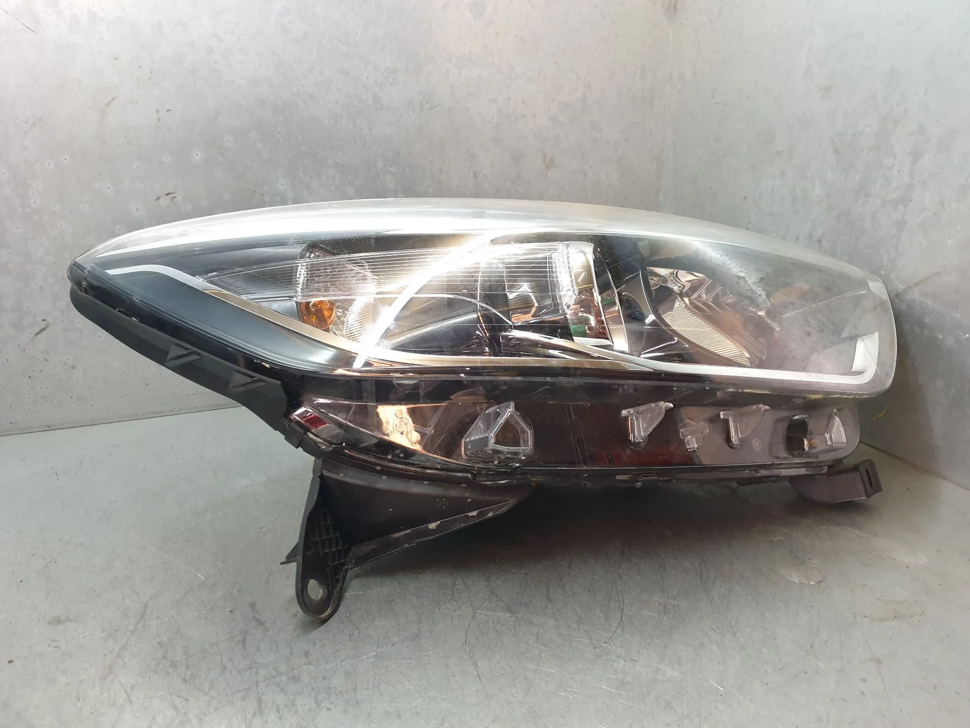 Faro anteriore destro RENAULT Captur (J5_) Imagem-2