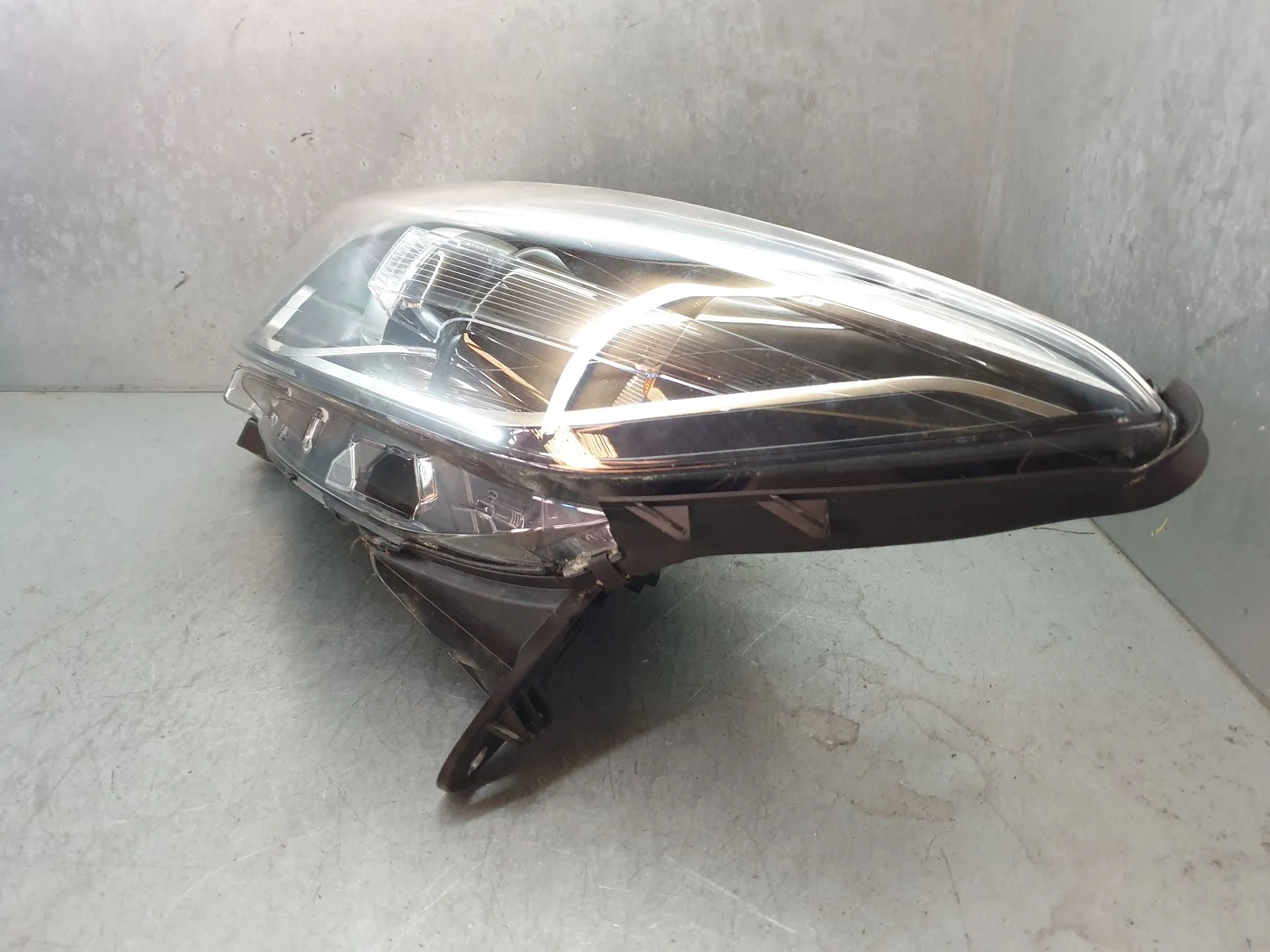 Faro anteriore sinistro RENAULT Captur (J5_) Imagem-2