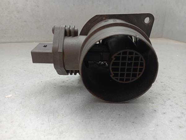 Mass Air Flow Sensor (MAF) VOLKSWAGEN Golf Plus (5M1, 521) Imagem-1