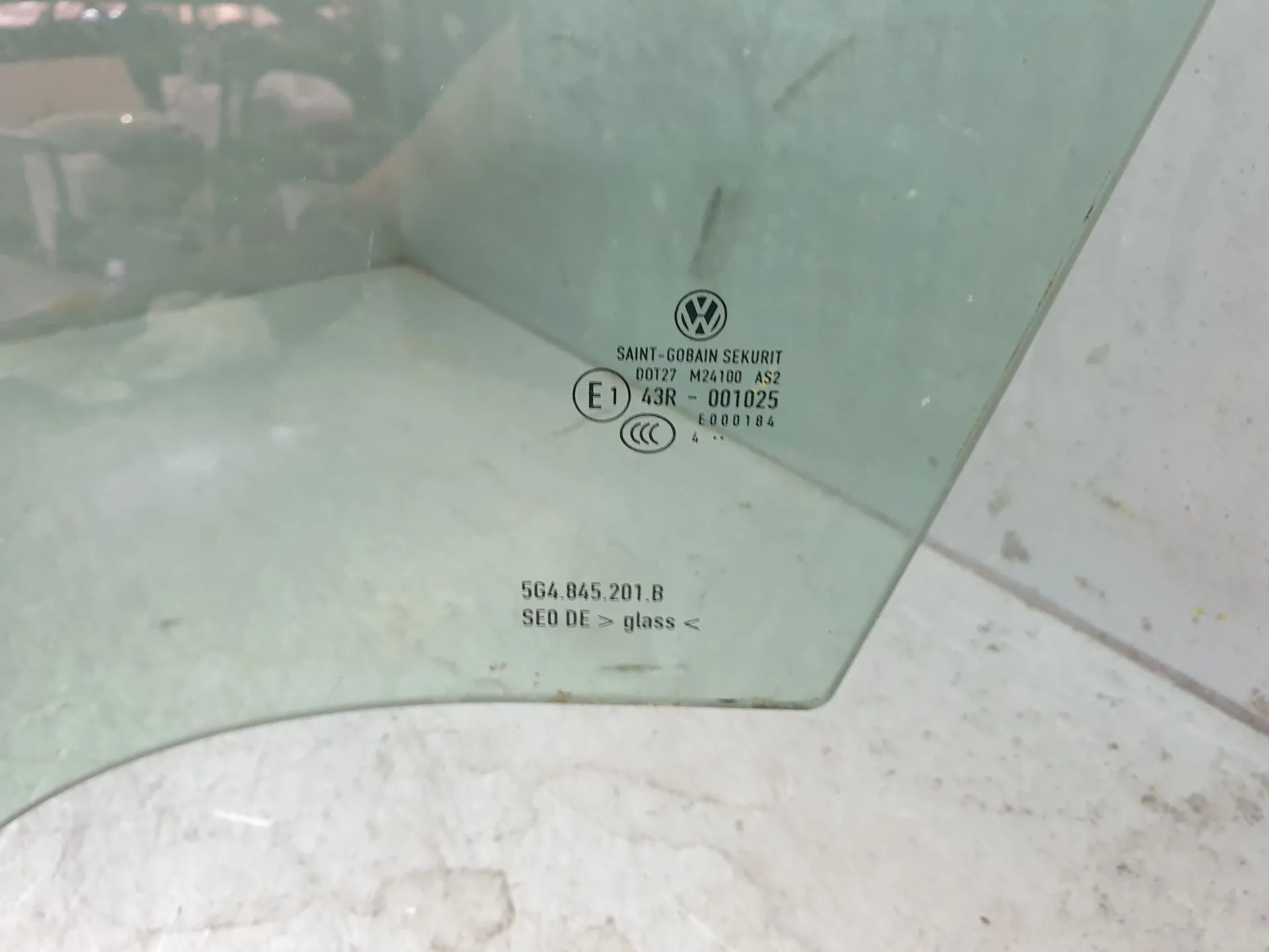 Vetro porta anteriore sinistra VOLKSWAGEN Golf VII (5G1, BQ1, BE1, BE2) Imagem-1