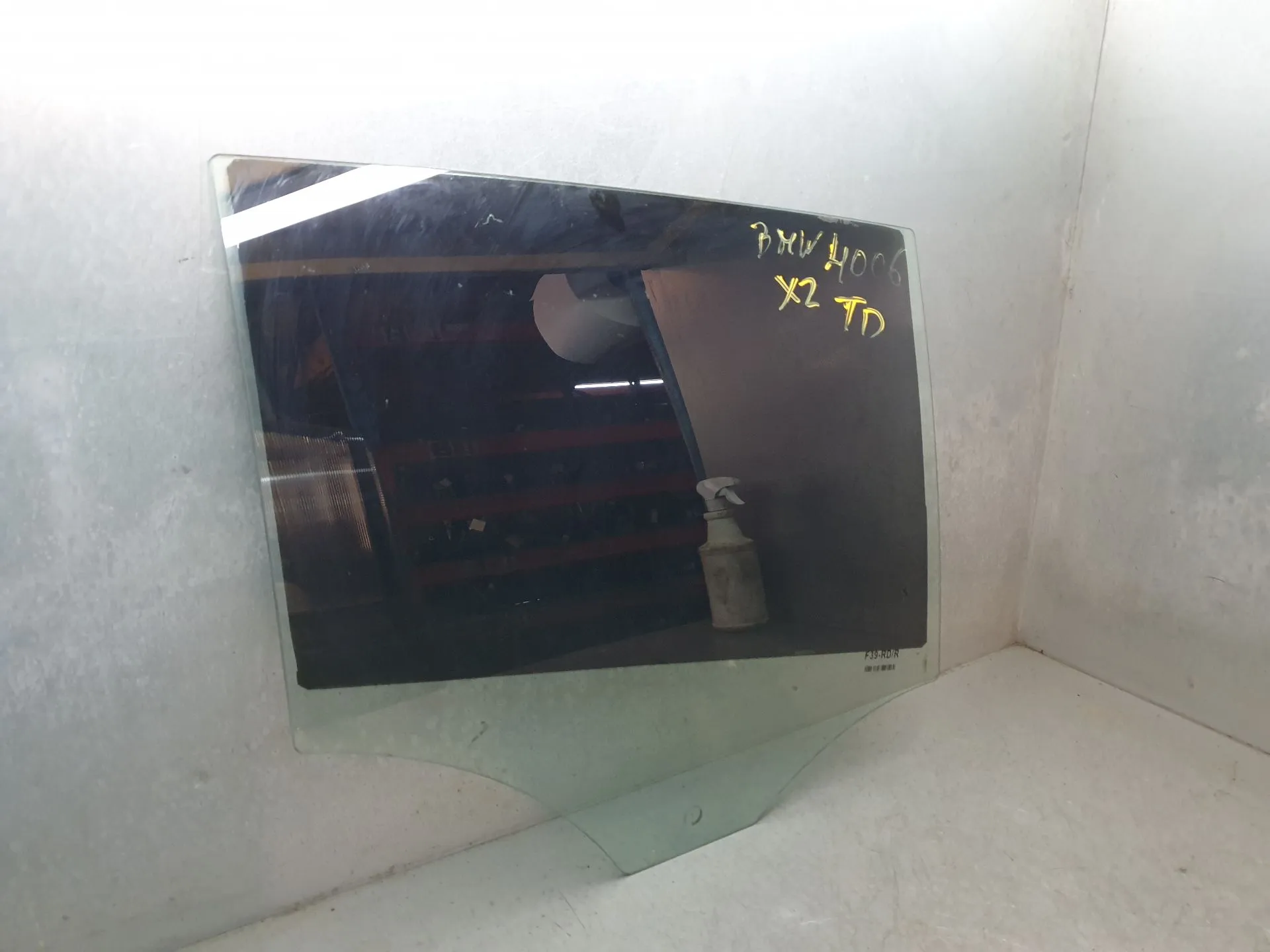 Vetro porta posteriore destra BMW X2 (F39)