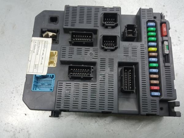 Caixa fusíveis / SAM / BSI PEUGEOT 207 (WA_, WC_) Imagem-1